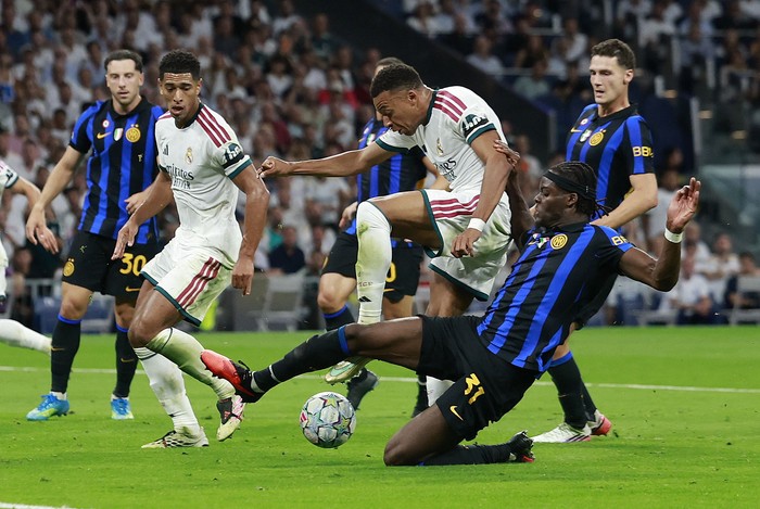 Madrid vs Inter: Mbappe Bikin Gol, Los Blancos Atasi Nerazzurri 2-1