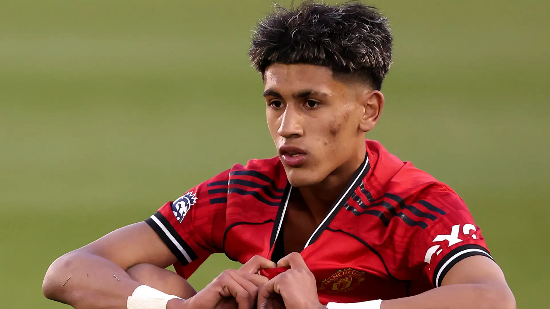 Apakah kini Bayern Munich juga ikut bersaing? "Kid Messi" kabarnya menimbulkan "kejutan" di Manchester United