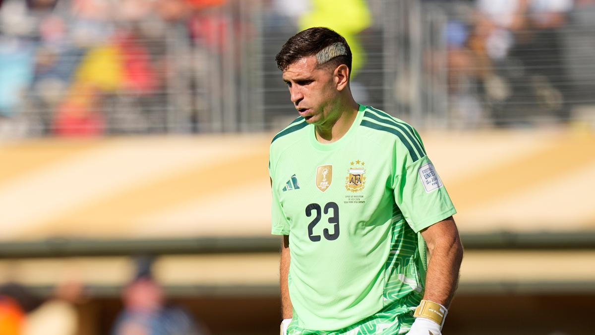 Chelsea Resmi Rekrut Emiliano Martinez, Kiper Juara Dunia dari Aston Villa