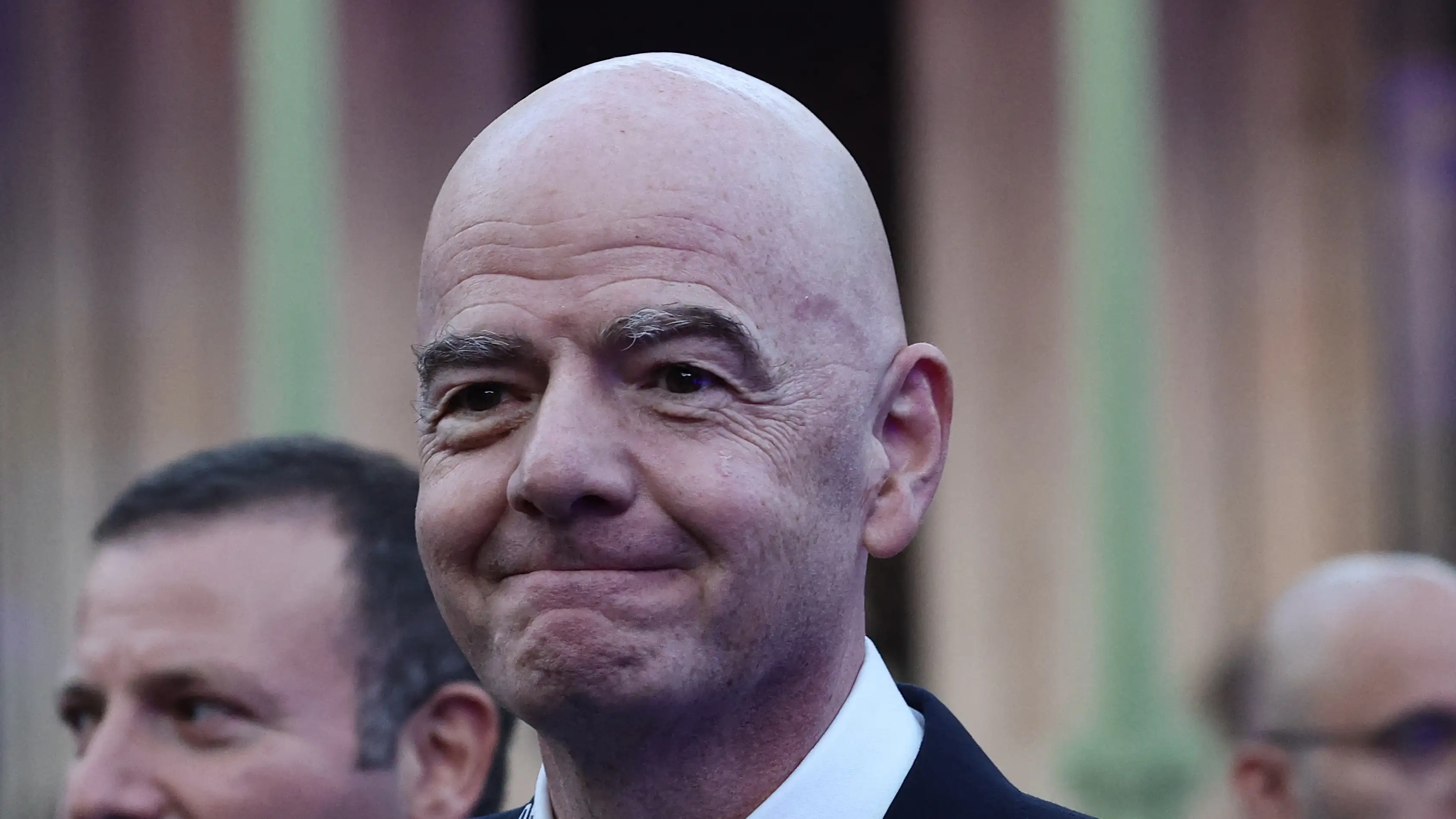 Dukungan finansial: FIFA menolak melepas Infantino