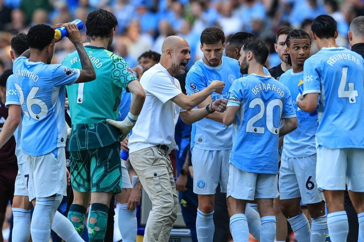 Terungkap Momen Panas Guardiola dan Kyle Walker di Man City