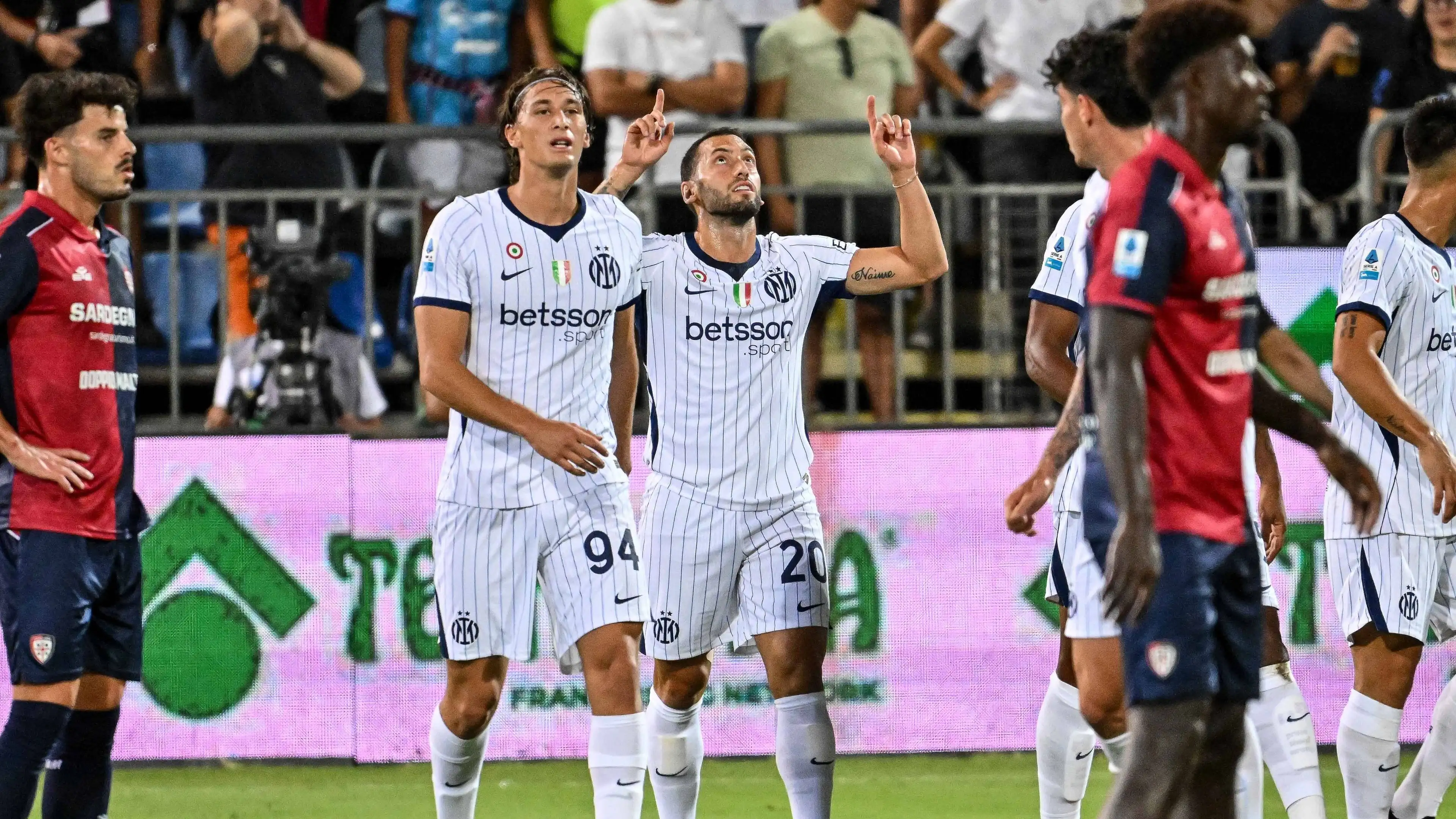Hakan Çalhanoglu membawa Inter meraih kemenangan yang tidak perlu dengan susah payah di Sardinia