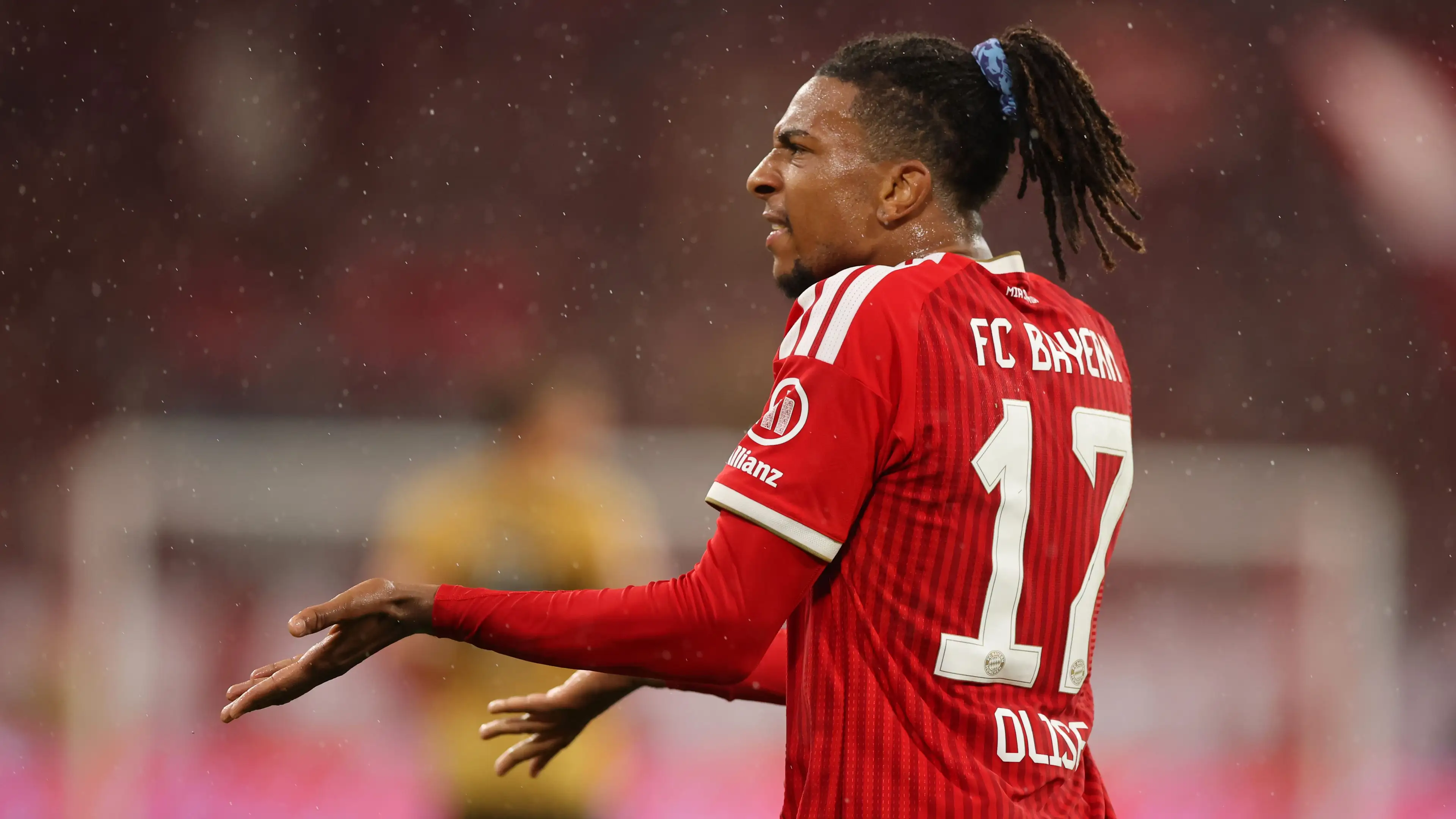 Direktur Olahraga Bayern Munich: Saya ragu membuka pesan Olise karena takut Real Madrid!
