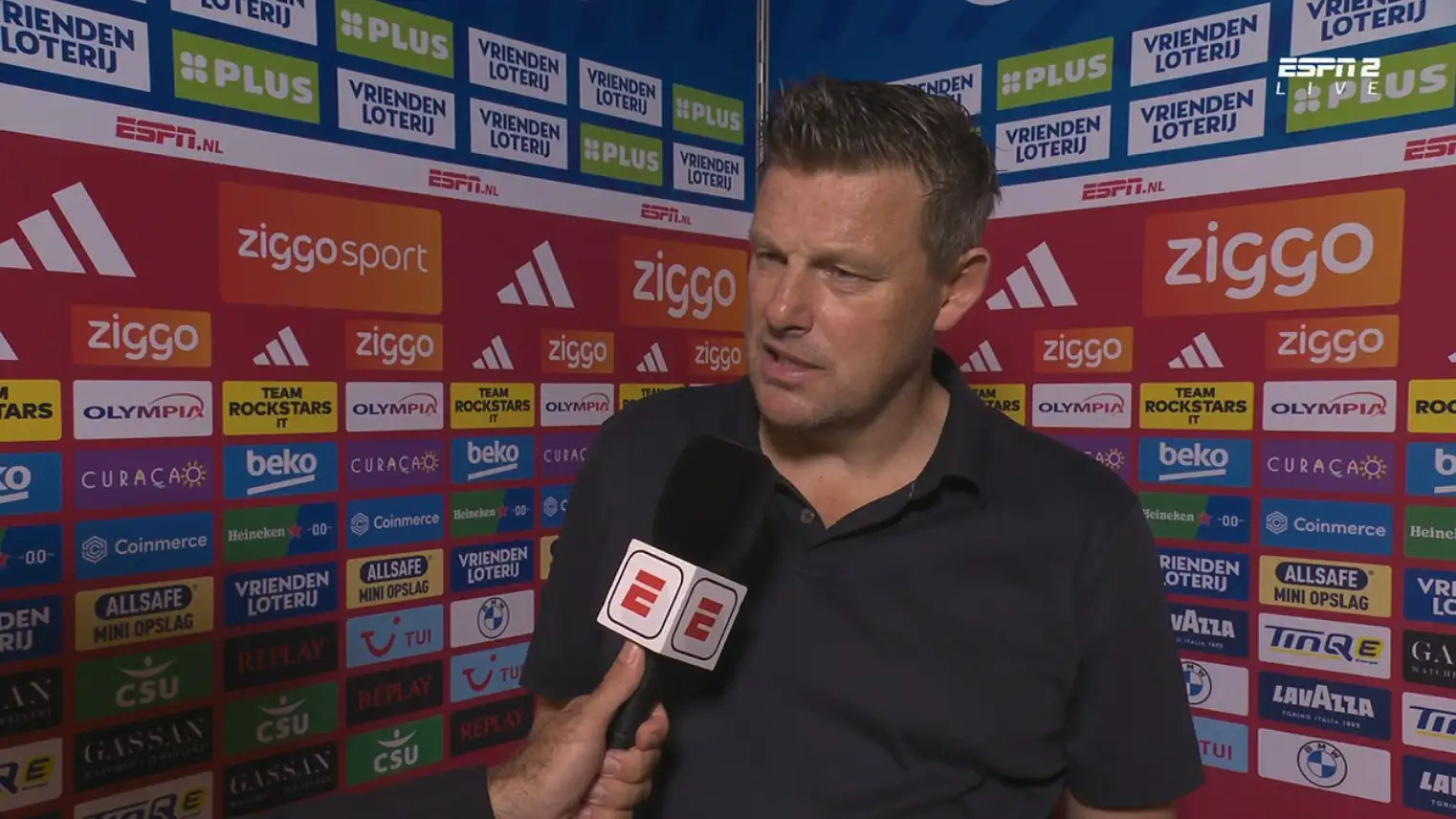Stegeman murka setelah Ajax - Willem II: "Konyol, idiot mana yang mencetuskan ini?"