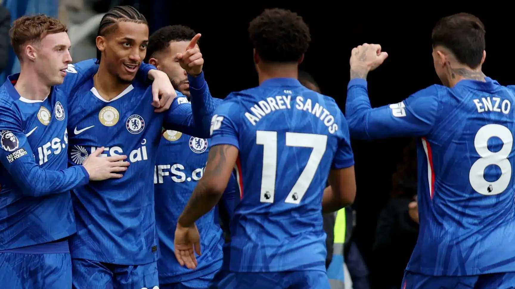 Bintang Chelsea, Musuh Nomor 1 Rakyat Inggris