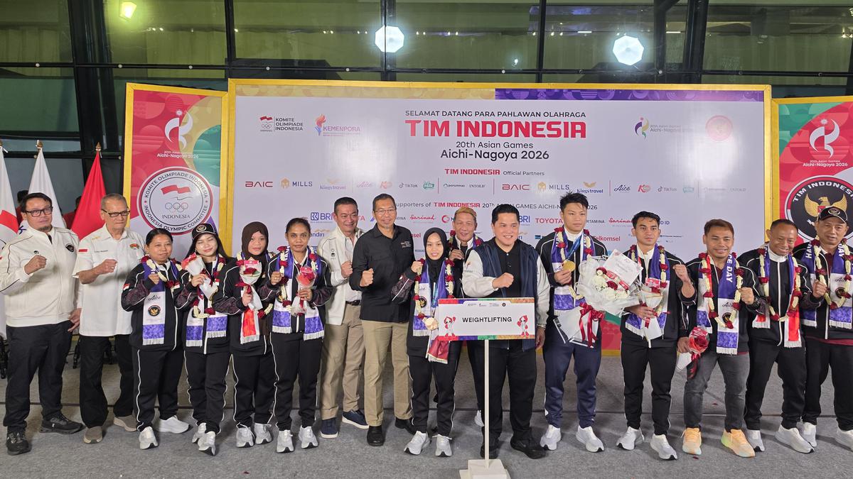 Rahmat Erwin Abdullah Persembahkan Emas Asian Games 2026 untuk Keluarga, Rekor Dunia Jadi Bonus