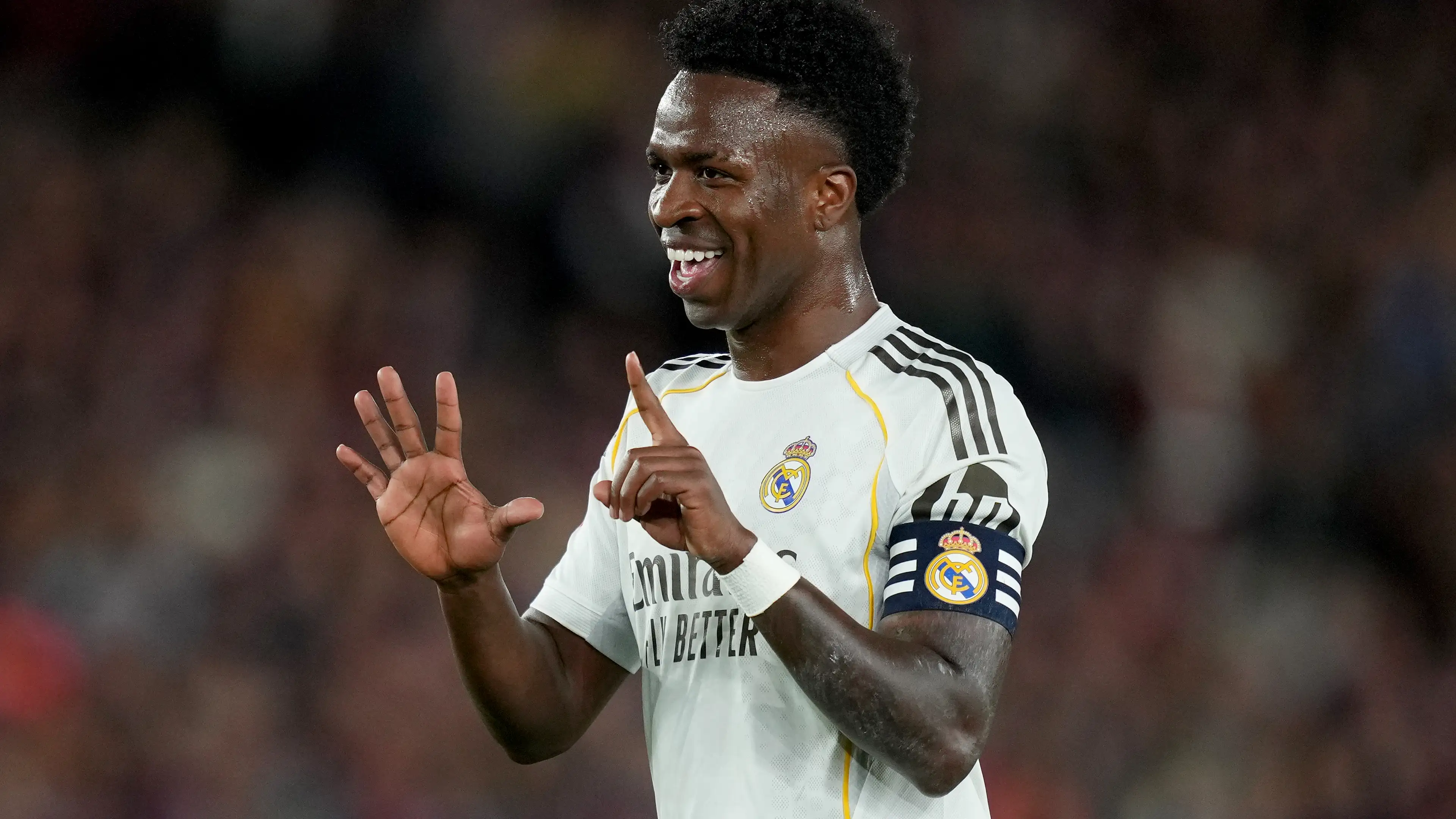 Tawaran rekor dari Arsenal? Real Madrid umumkan keputusan soal masa depan Vinicius Junior