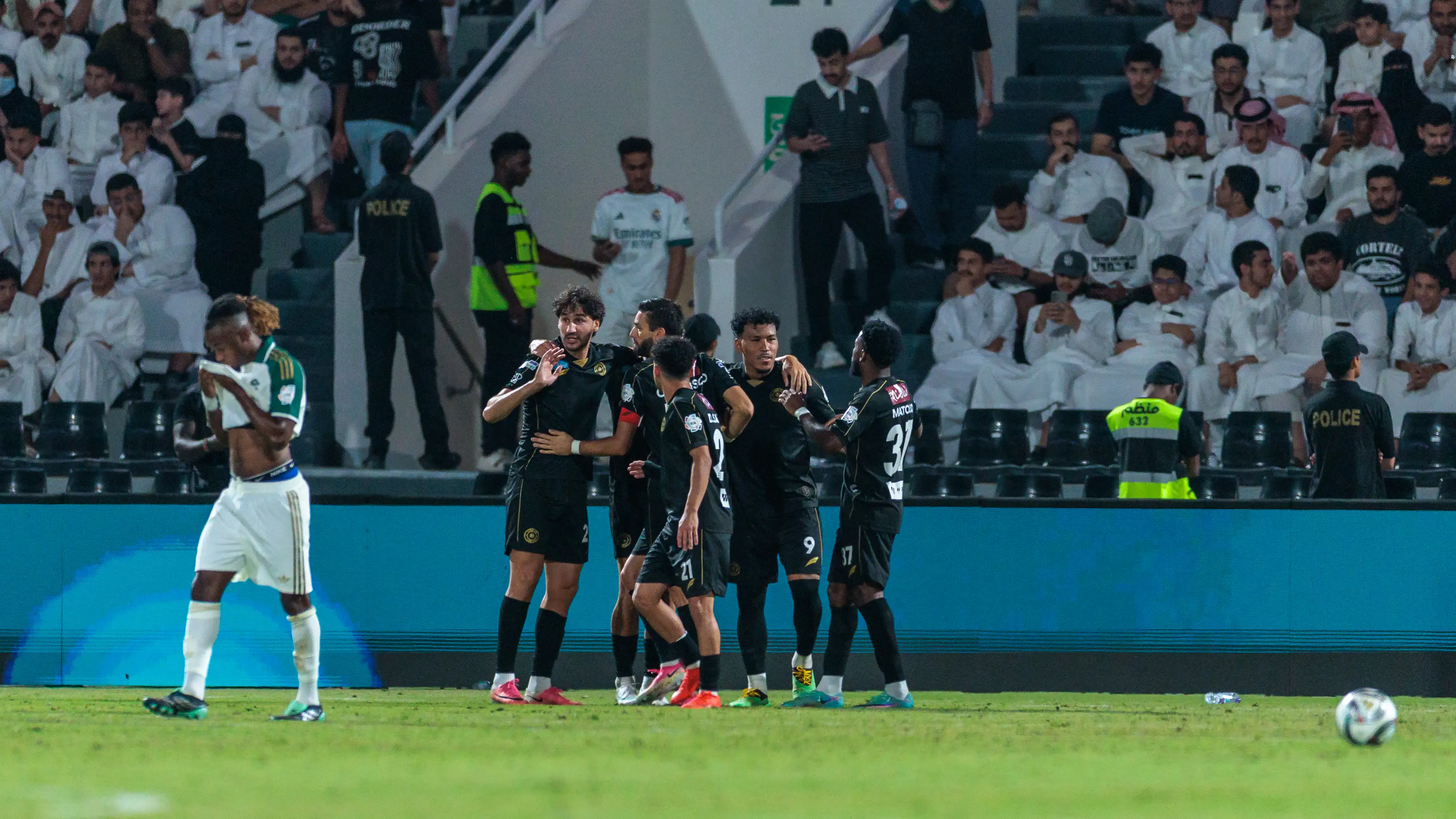 "Kemenangan termudah".. 10 cuitan yang merangkum ejekan Al Shabab terhadap Al Ahli usai pesta enam gol