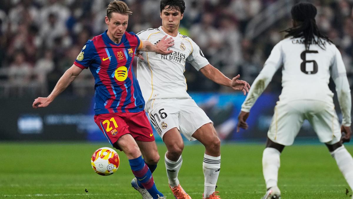 Frenkie de Jong Hanya Ingin Bertahan di Barcelona