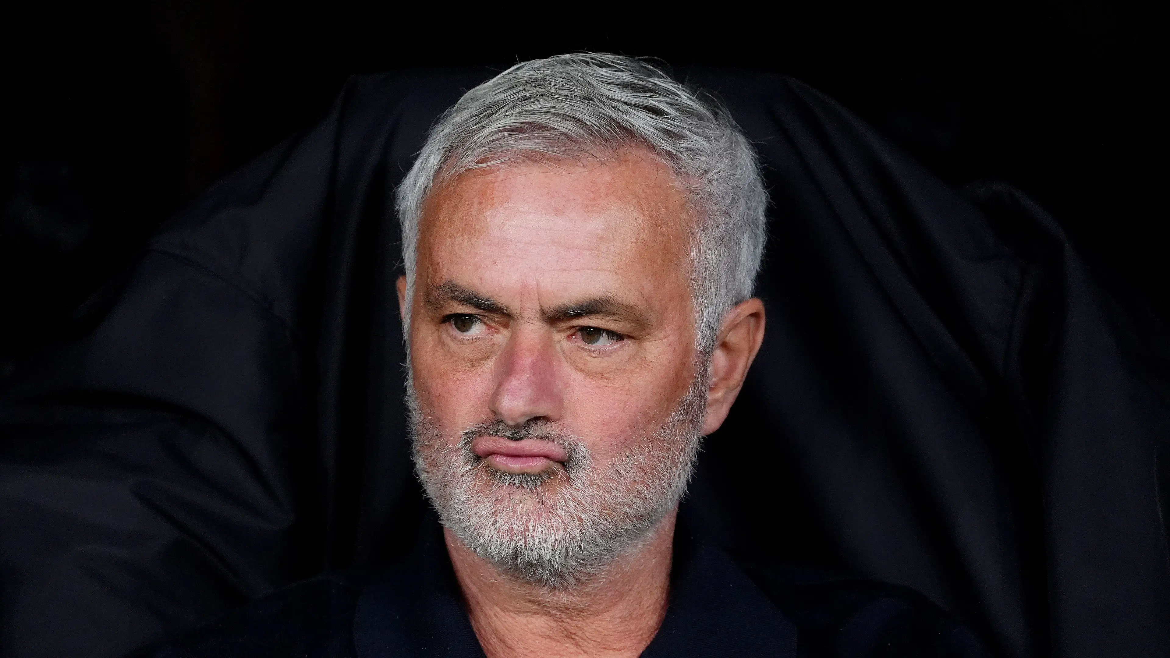 Senjata kejutan Mourinho di ruang ganti jelang El Clasico