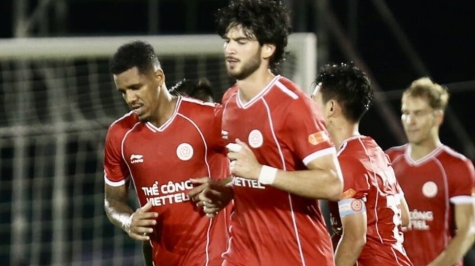 Alarm Buat Timnas Indonesia! Vietnam Resmi Naturalisasi Bek 1,90 M Keturunan AS