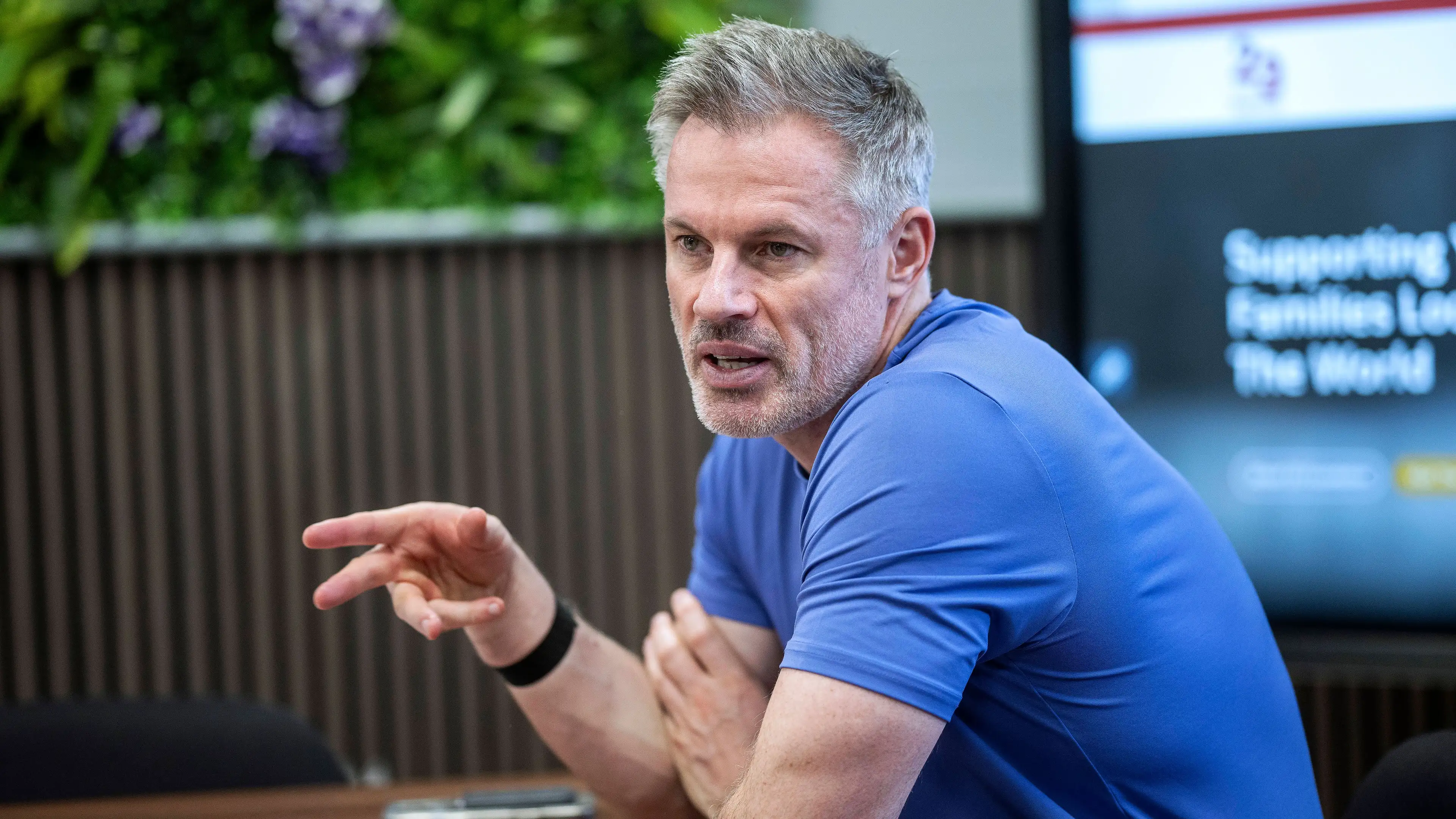 Penampilan Buruk: Carragher Desak Bintang Liverpool Dicoret dari Skuad