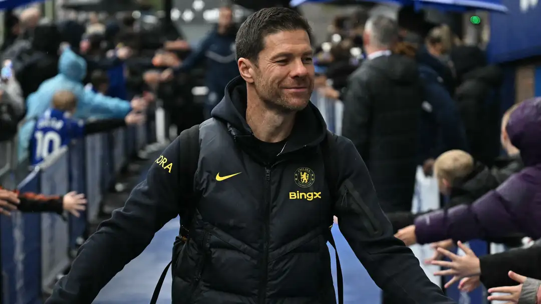 Xabi Alonso berjanji akan merayakan gol jika Chelsea membobol gawang mantan klubnya, Liverpool, meski kehilangan Joao Pedro akibat cedera
