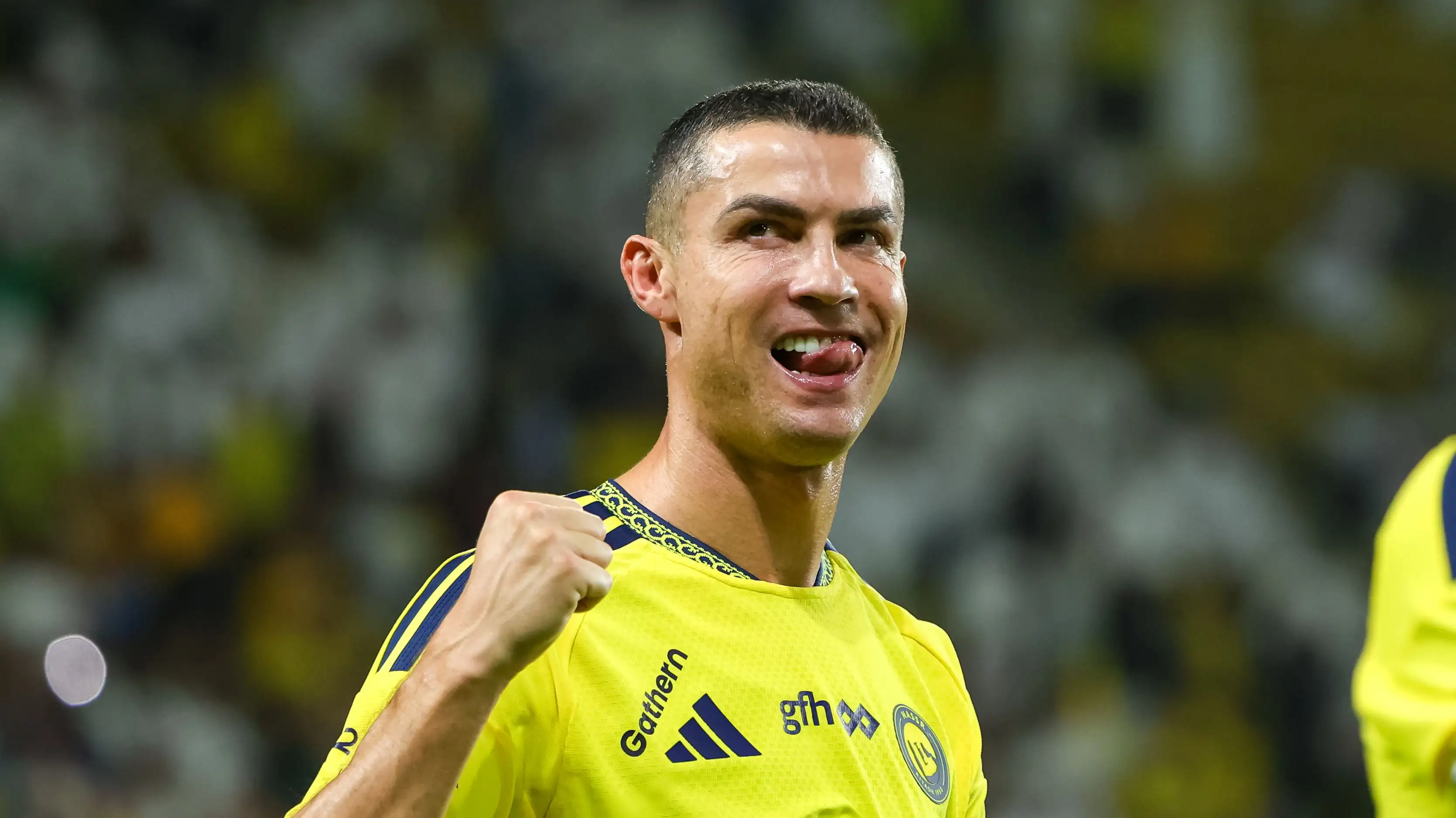 "Hanya untuk Para Legenda": Syal Al Nassr Menempatkan Ronaldo di Hati Para Suporter