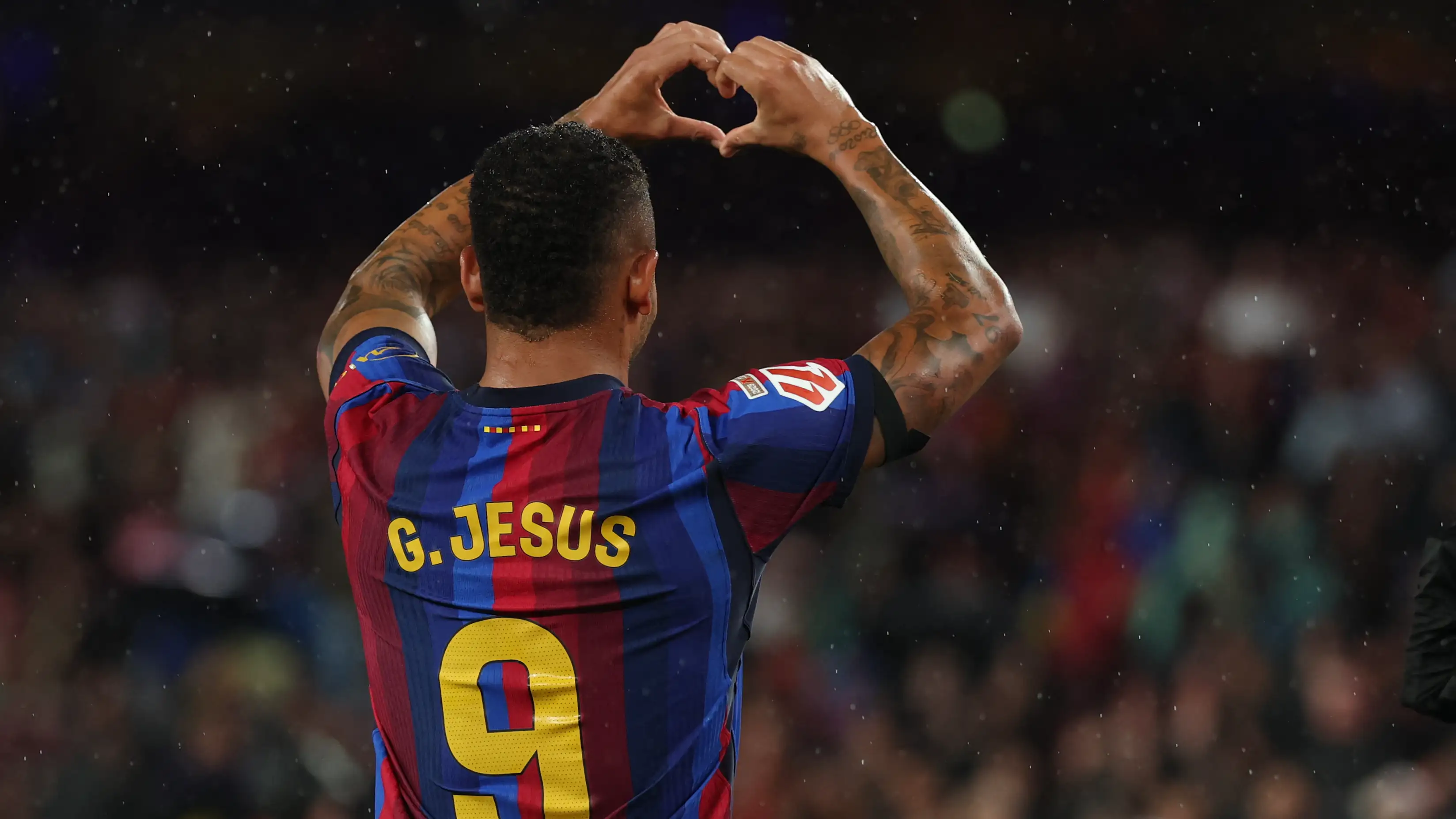 37 Menit Sudah Cukup: Jesus Melayangkan Peringatan untuk Bintang-Bintang Barcelona
