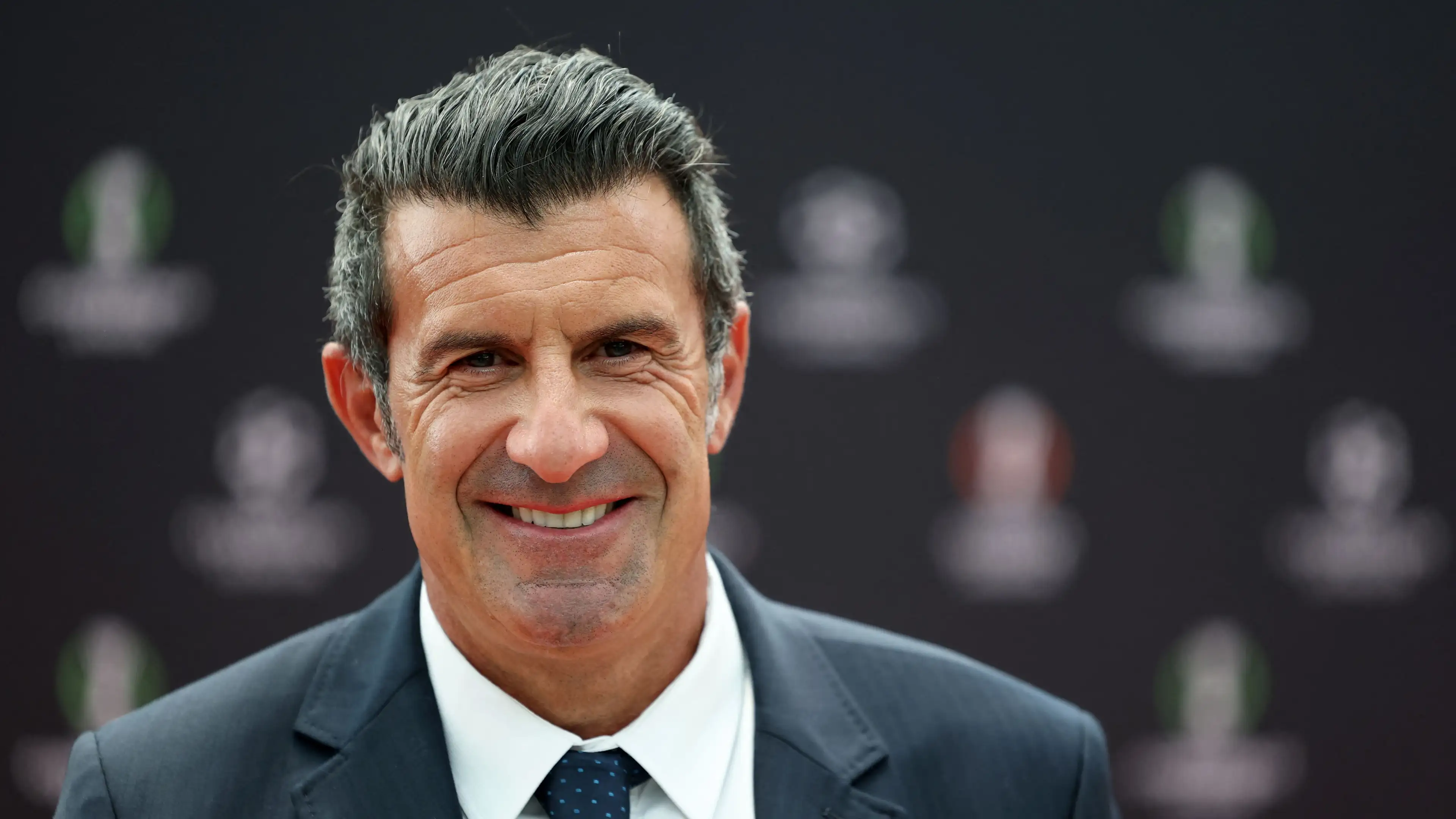 Bayang-bayang Figo menghantui Barcelona: Laporta menolak tawaran raksasa Revolut karena "pengkhianatan"