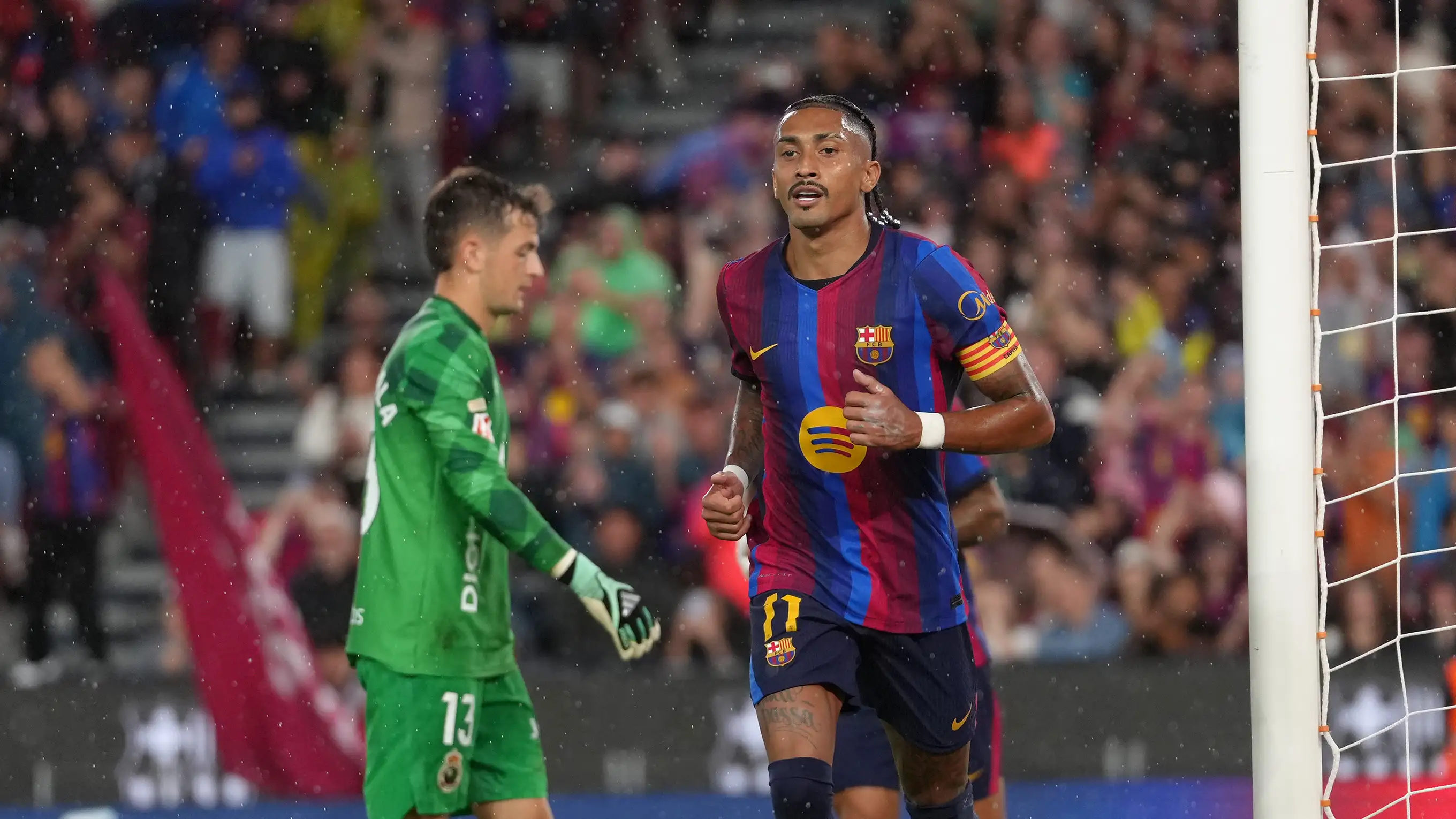 Setelah 9 tahun, Raphinha ulangi start memukau Messi