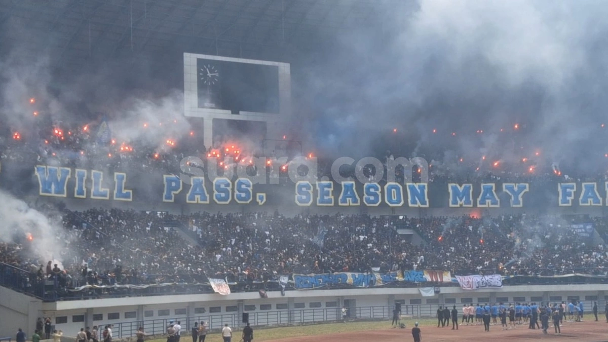 Suporter Mulai Ramai Protes Karhutla, Bonek dan Bobotoh Terdepan