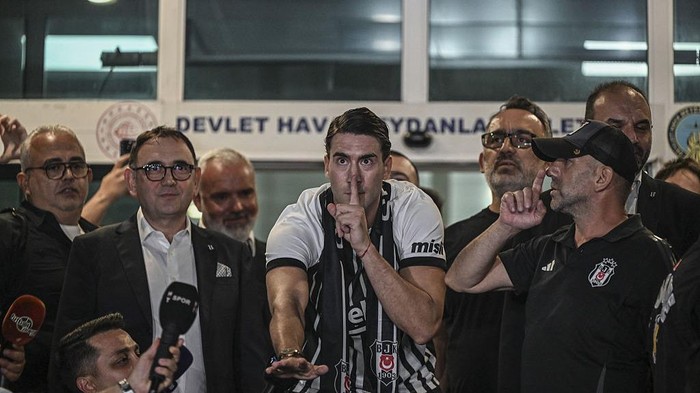 Sah! Vlahovic Jadi Pemain Besiktas