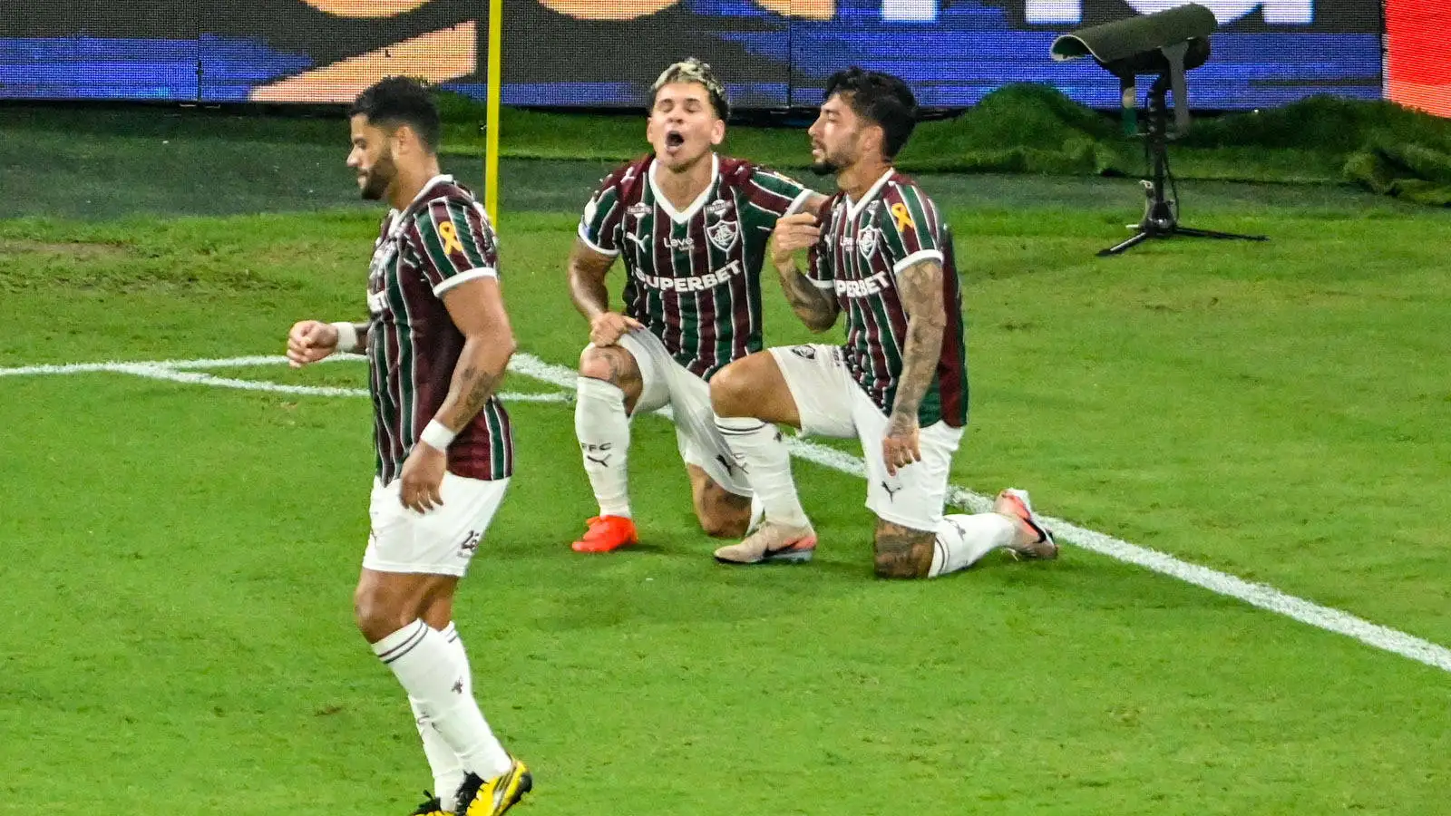 Video: Insiden Aneh, Wasit Menyerang Pemain di Liga Brasil