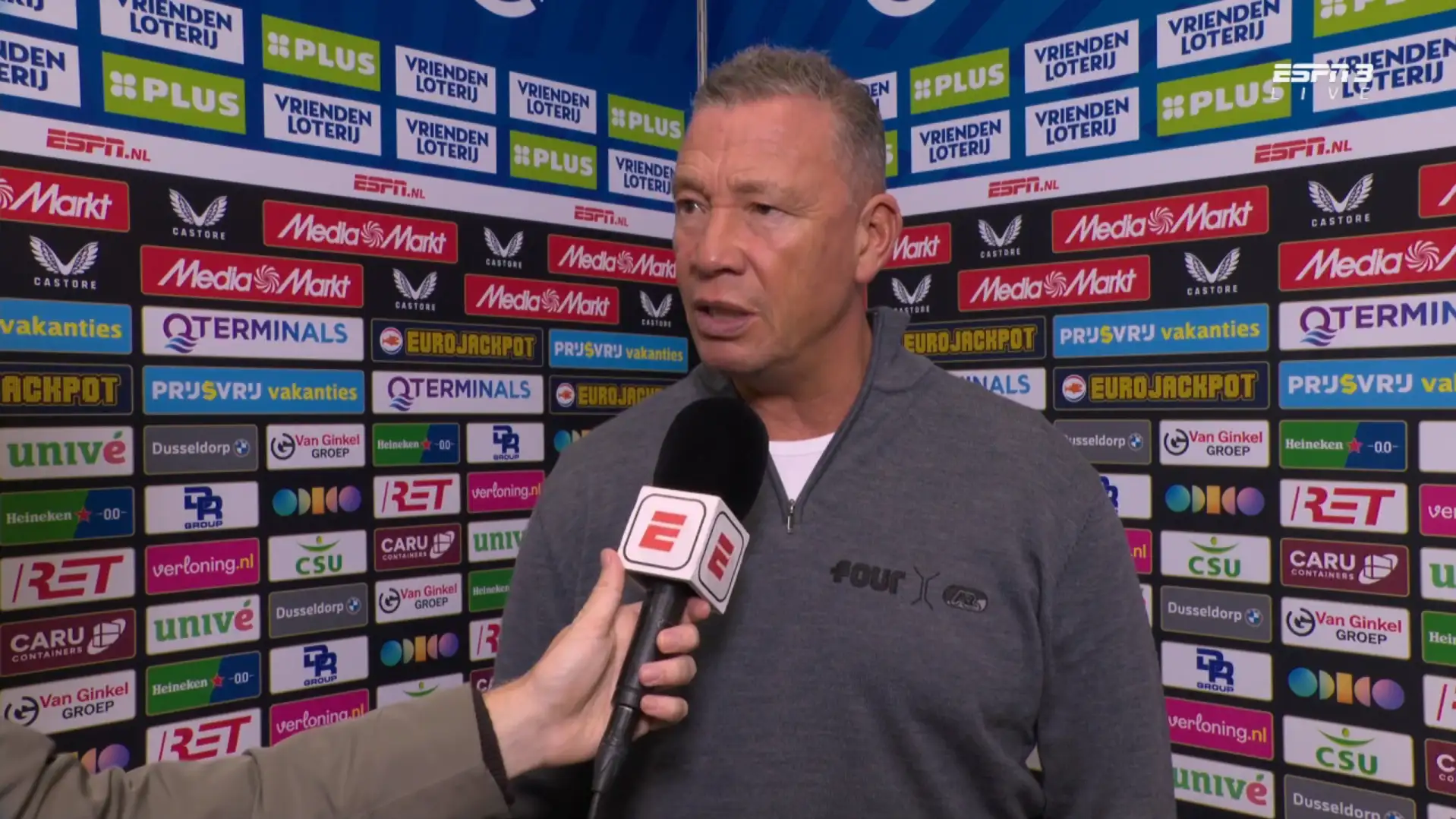 Leeroy Echteld tegas setelah Feyenoord - AZ: "Saya tidak ingin membahas itu"