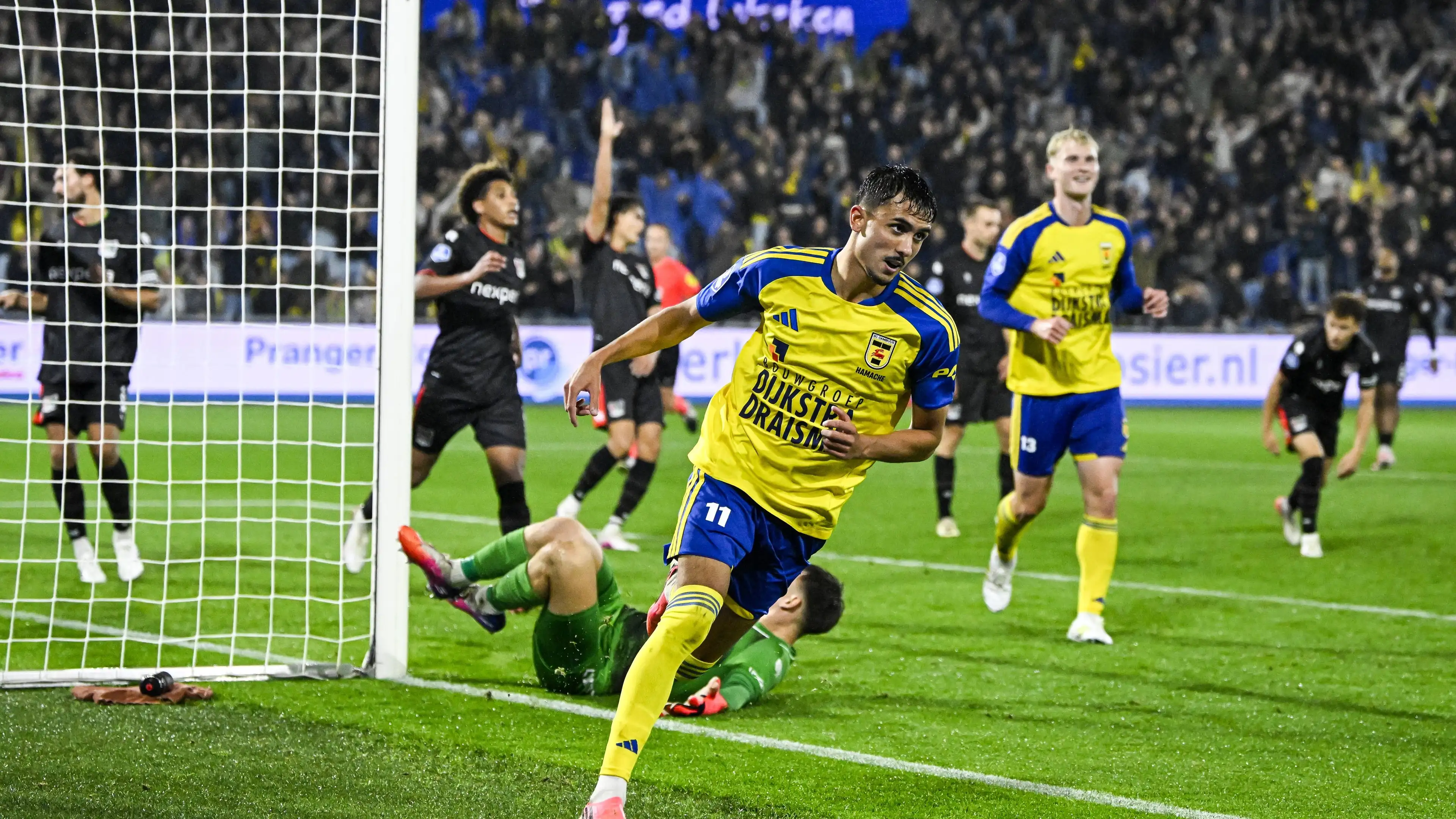 SC Cambuur menghajar NEC yang lemah dan meraih kemenangan pertama musim ini
