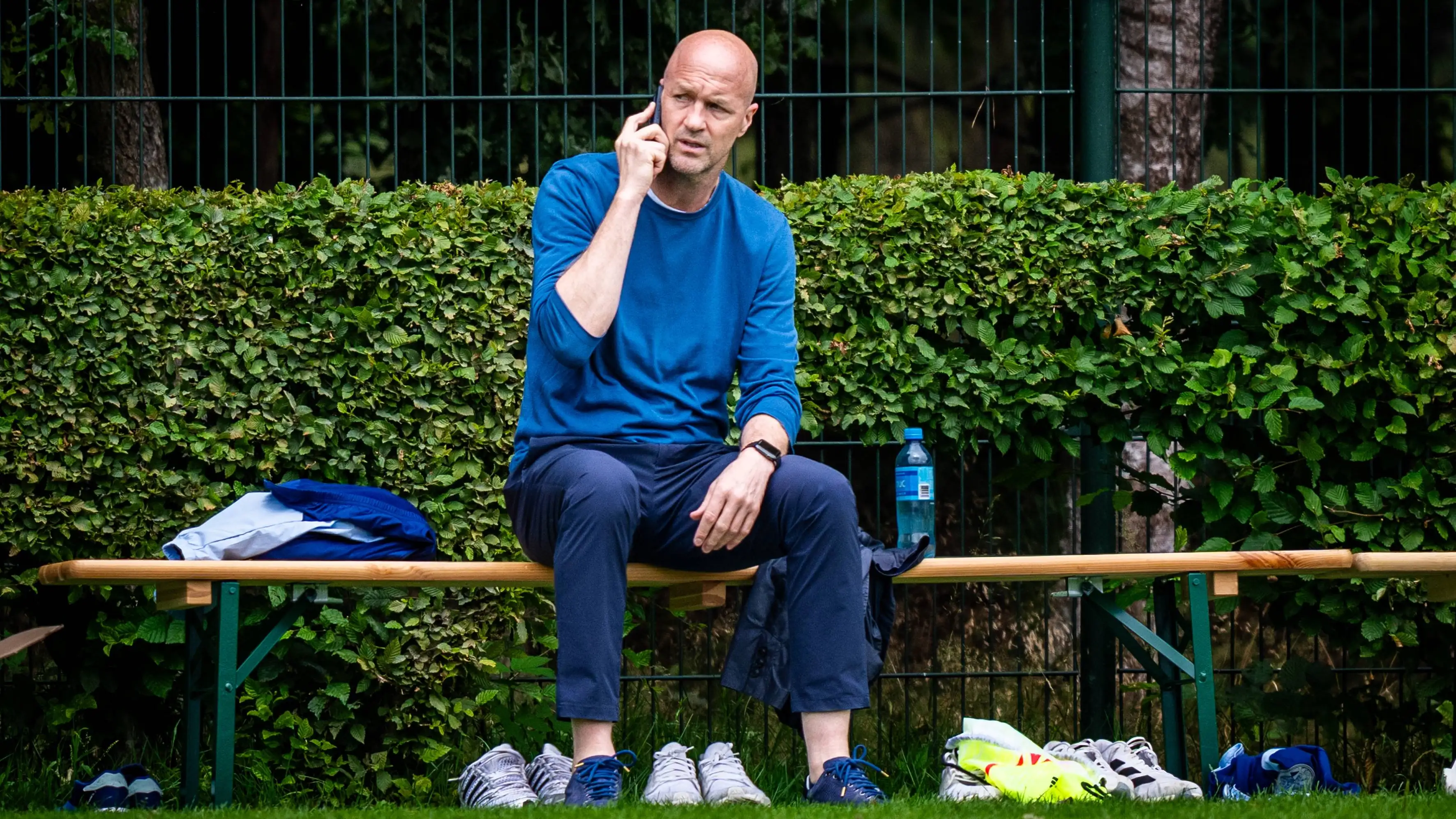 Fans Ajax ramai-ramai mengeluhkan transfer baru: "Sungguh lelucon!"
