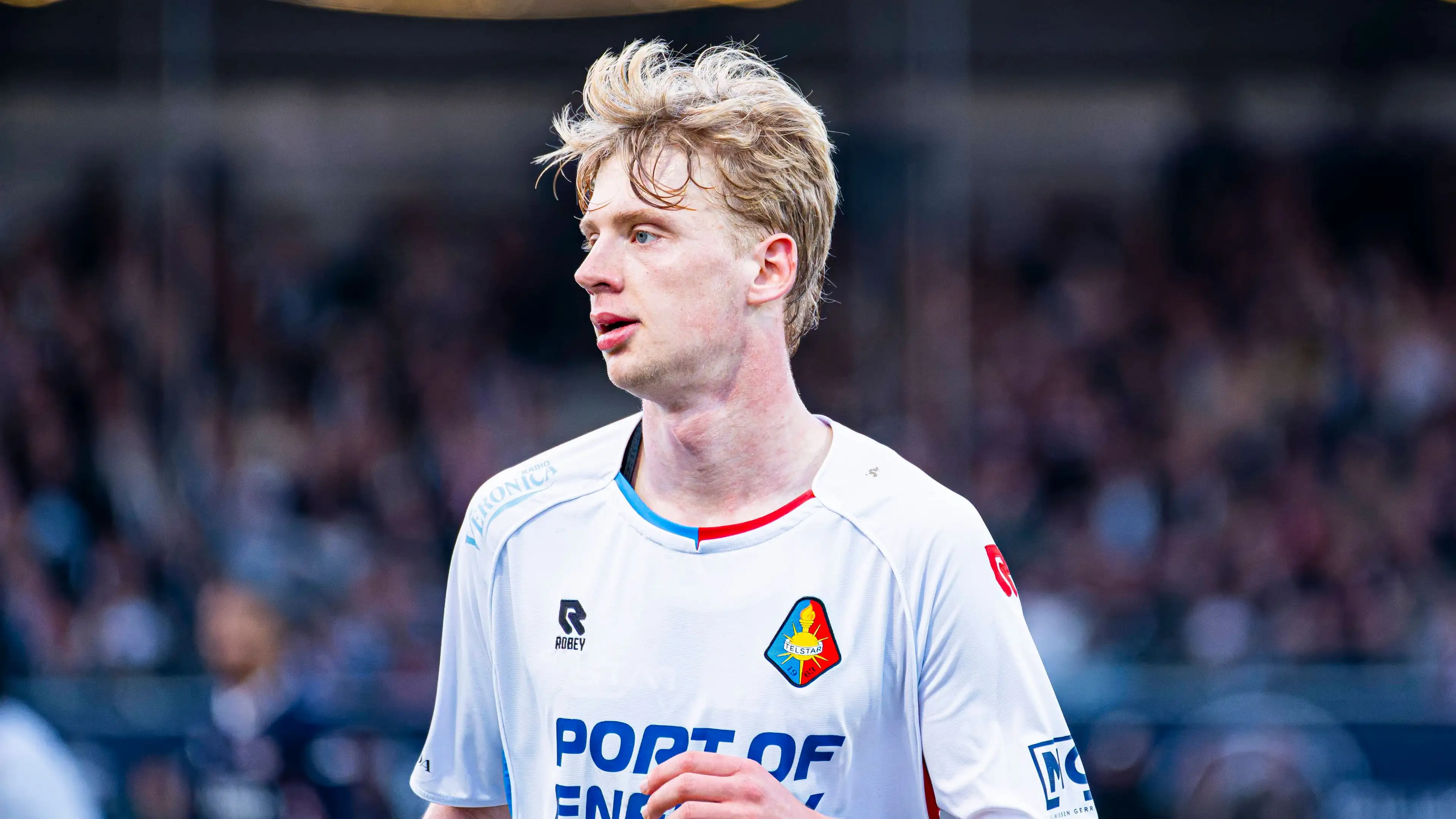 Cedric Hatenboer kembali ke Eredivisie dengan nilai transfer satu juta euro