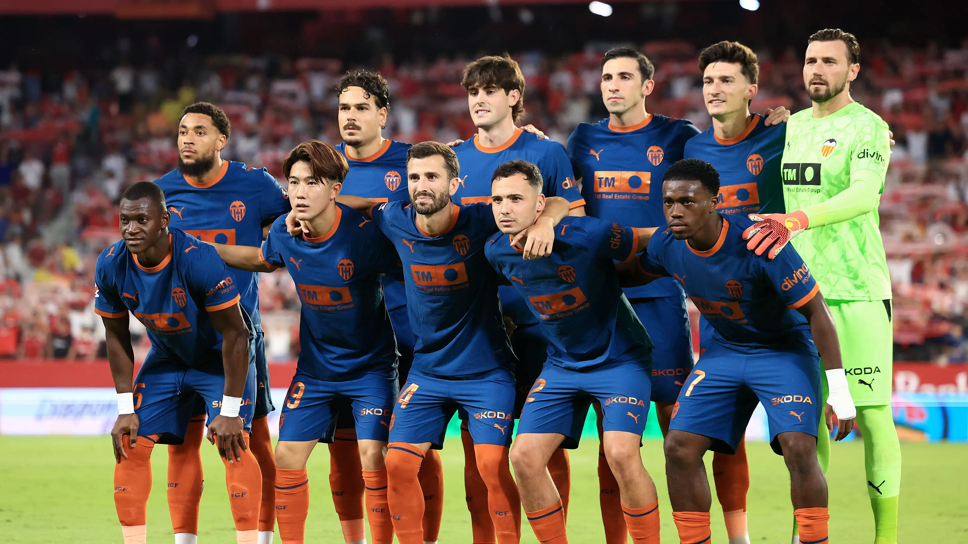 Resmi: Valencia Pecat Pelatih dan CEO-nya