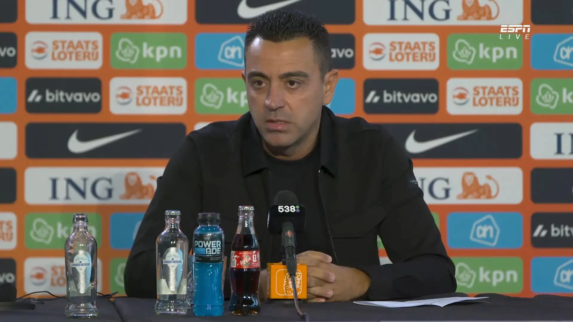 Pemirsa konferensi pers langsung menarik kesimpulan yang sama tentang Xavi