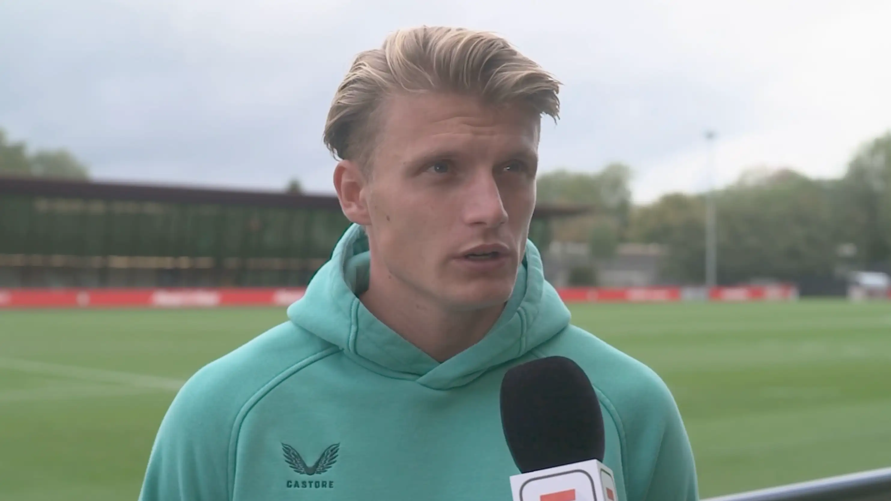 Sem Steijn melontarkan pesan keras kepada para pengkritiknya setelah merayakan gol di Camp Nou: "Orang-orang itu harus..."