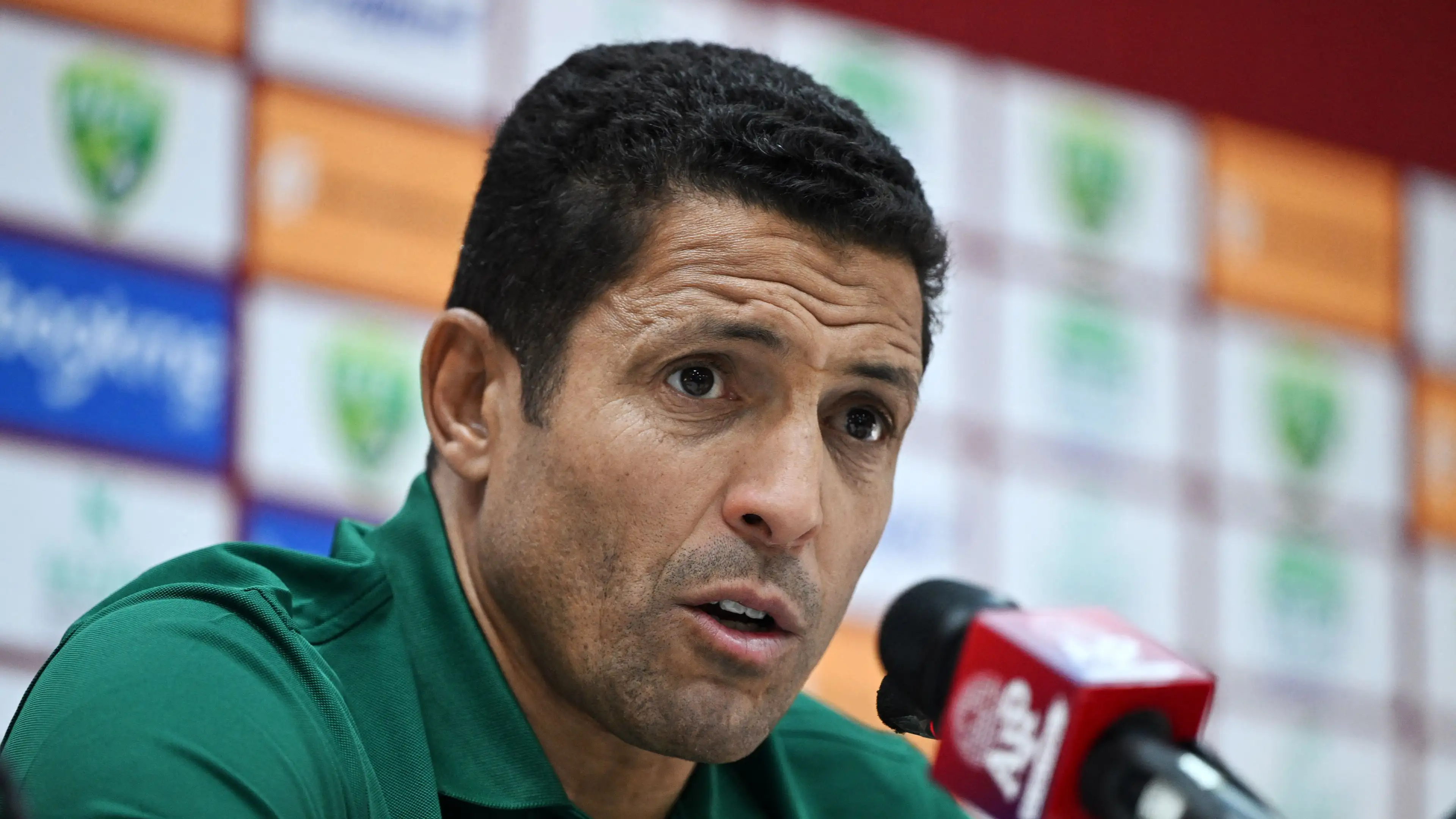 Amrouche menjawab pertanyaan Kooora: Klasik Al Ahly dan Zamalek tidak lebih unggul dari Derby Casablanca