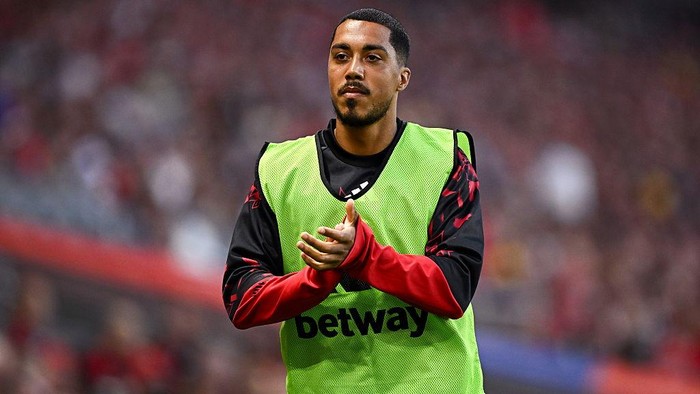 Tielemans Minta Maaf usai Sebut MU 'di Atas' Aston Villa