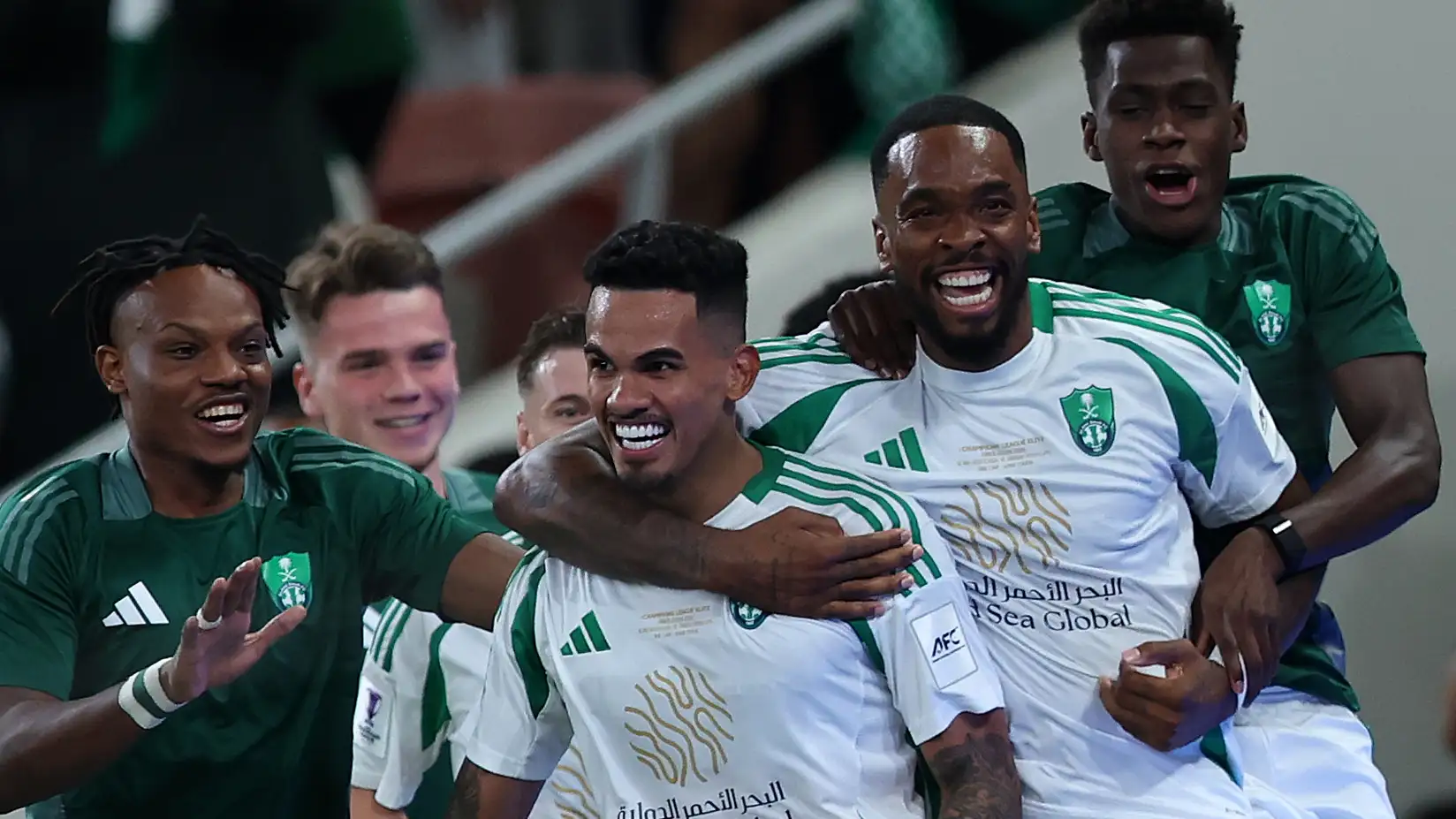 المباراة الأولى بقيادة السلامي: Al Ahli menghadapi Al Fath tanpa Mendy dan Ibanez serta para juara Teluk 27