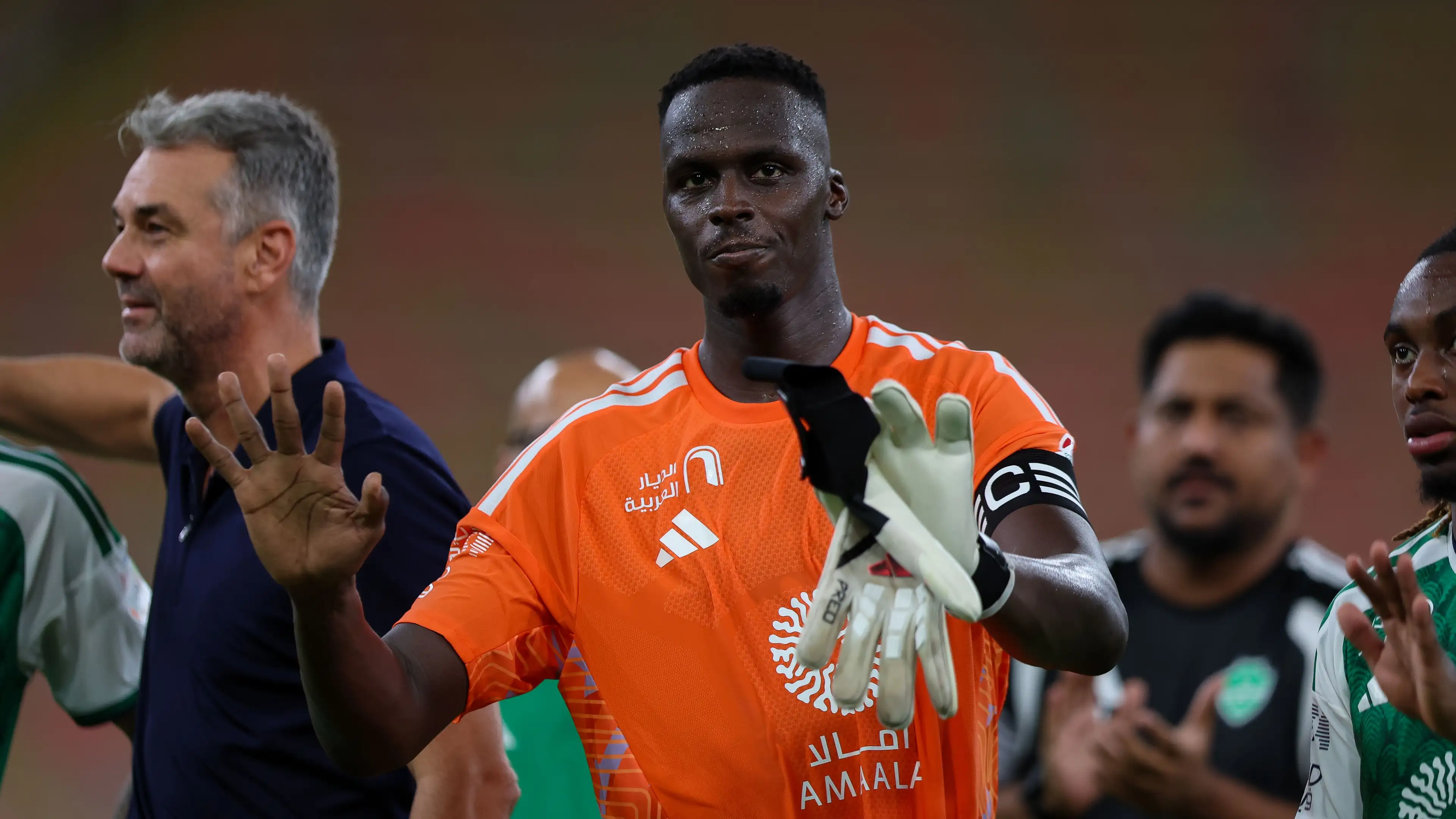 Mendy dukung Arab Saudi lewat bendera dan pesan singkat