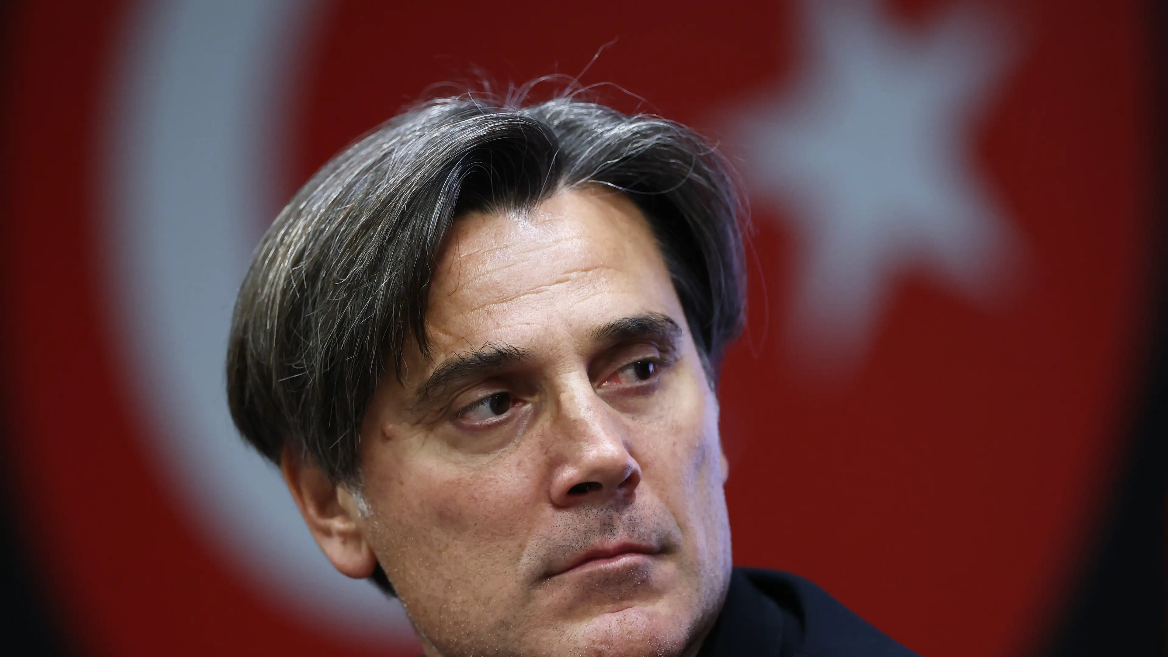 "Sekarang akhirnya kalian semua mundur dan pergi!" Vincenzo Montella bereaksi atas tuntutan keras agar mundur sebagai pelatih tim nasional Turki