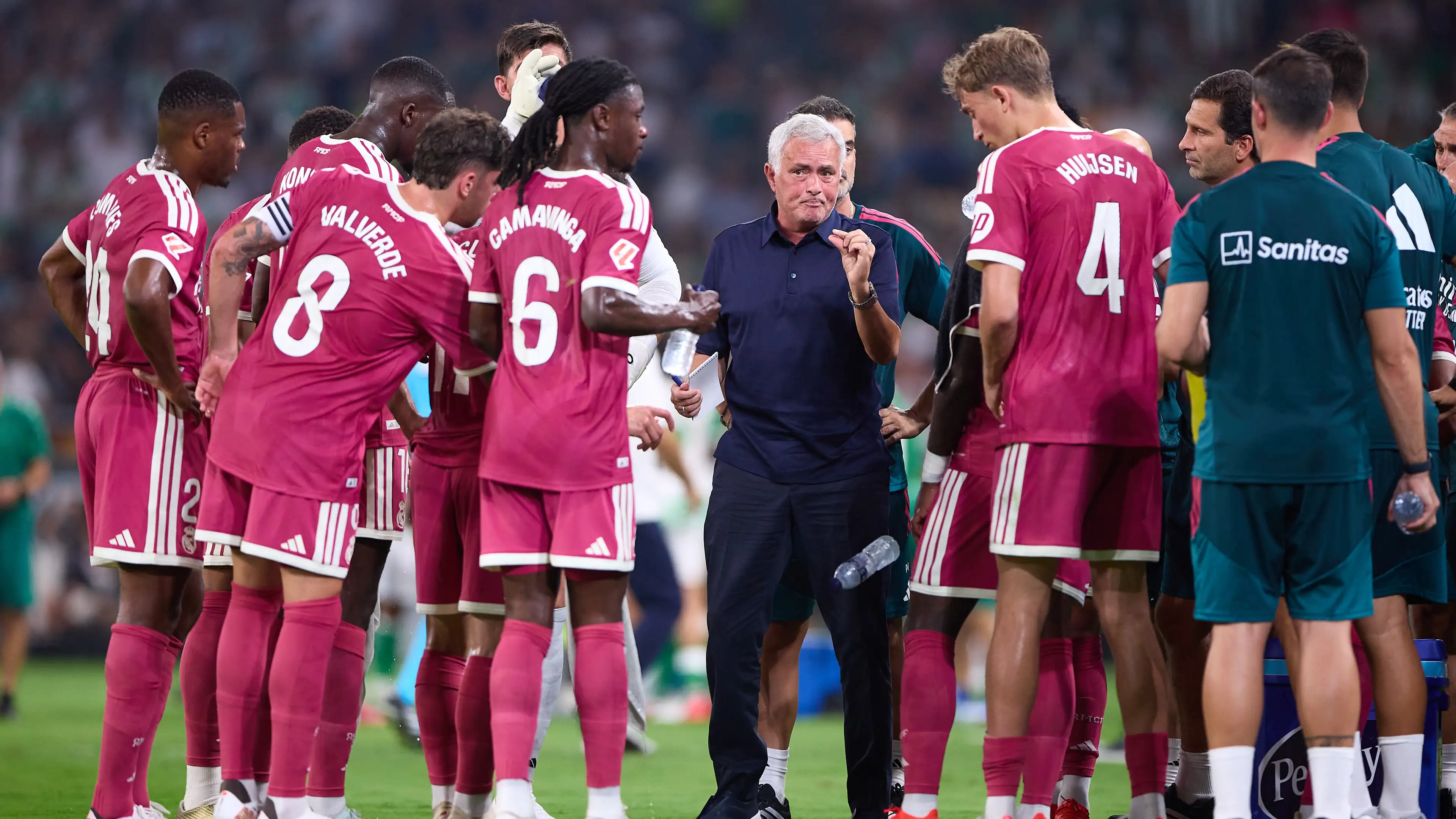 Perseteruan para raksasa memanas: Real Madrid mengancam mimpi Chelsea dan Liverpool