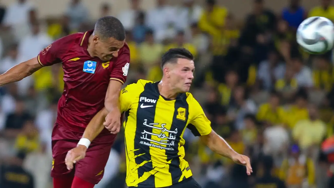 Pakar wasit menegaskan: Al-Hazem dirampas hak penalti melawan Al-Ittihad