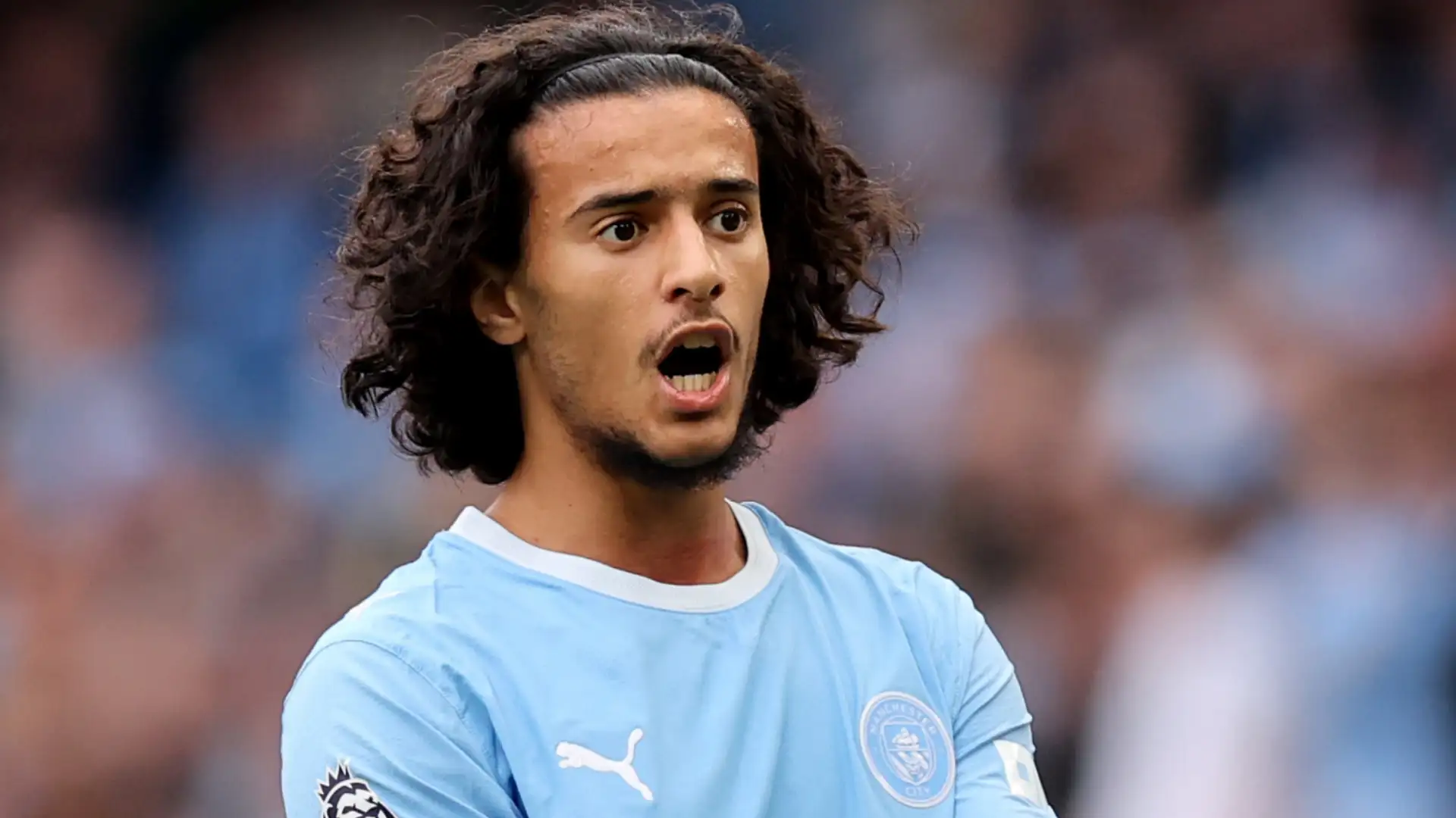 Bagaimana dengan Bounadi? Susunan Pemain Resmi Derby Manchester