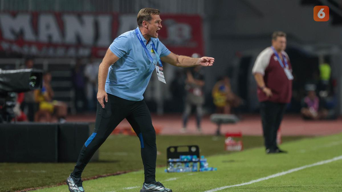 Menengok Starter Persib Bandung di Jadwal Neraka: Pemain Ini Paling Diandalkan