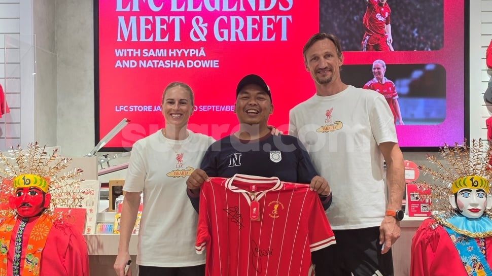 Dua Legenda Liverpool Sambangi Jakarta, Antusiasme Fans Indonesia Bikin Sami Hyypia Terkejut