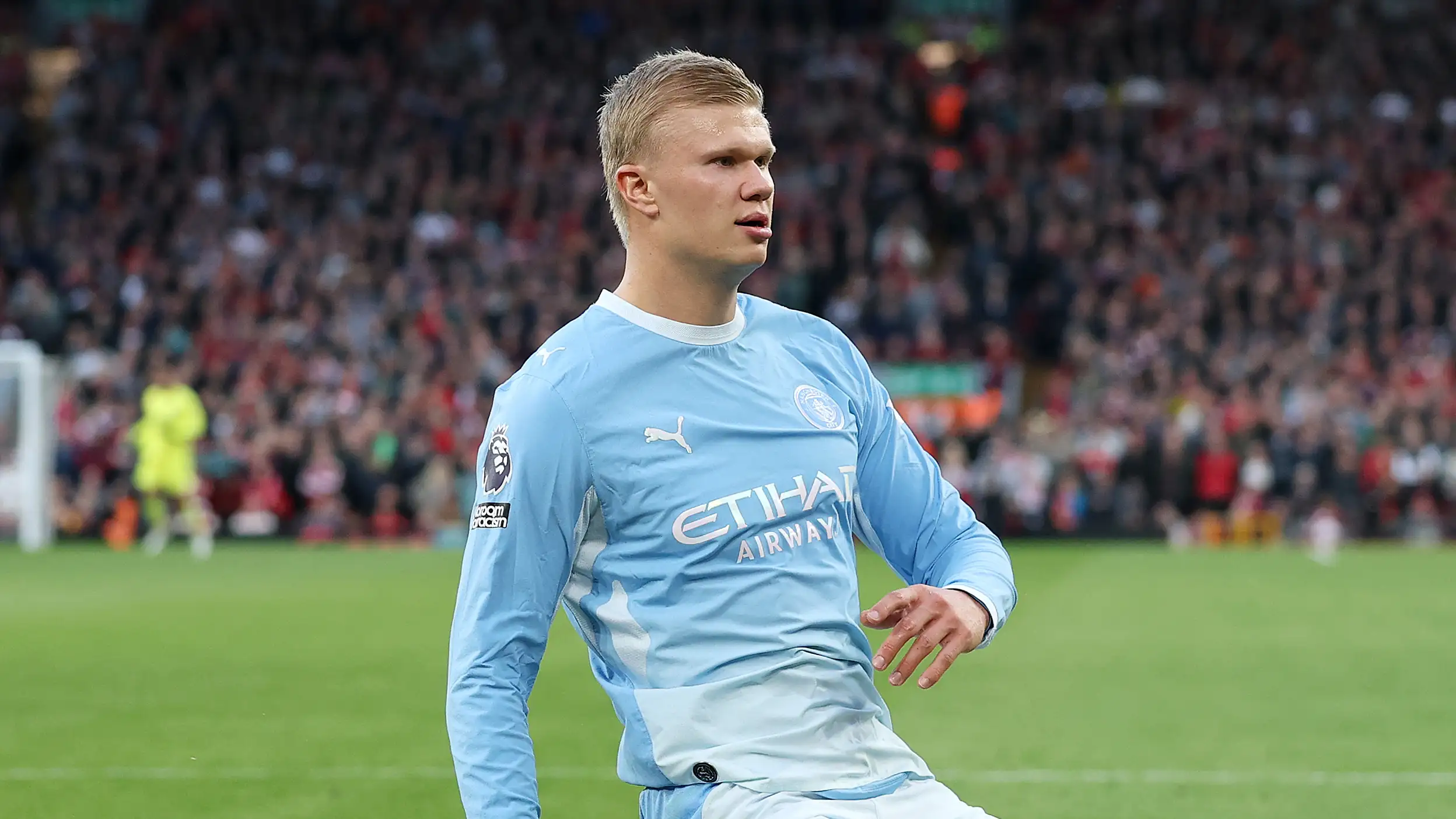 Apa kaitannya dengan Guardiola? Haaland berbeda pendapat dengan bintang City setelah cemoohan suporter