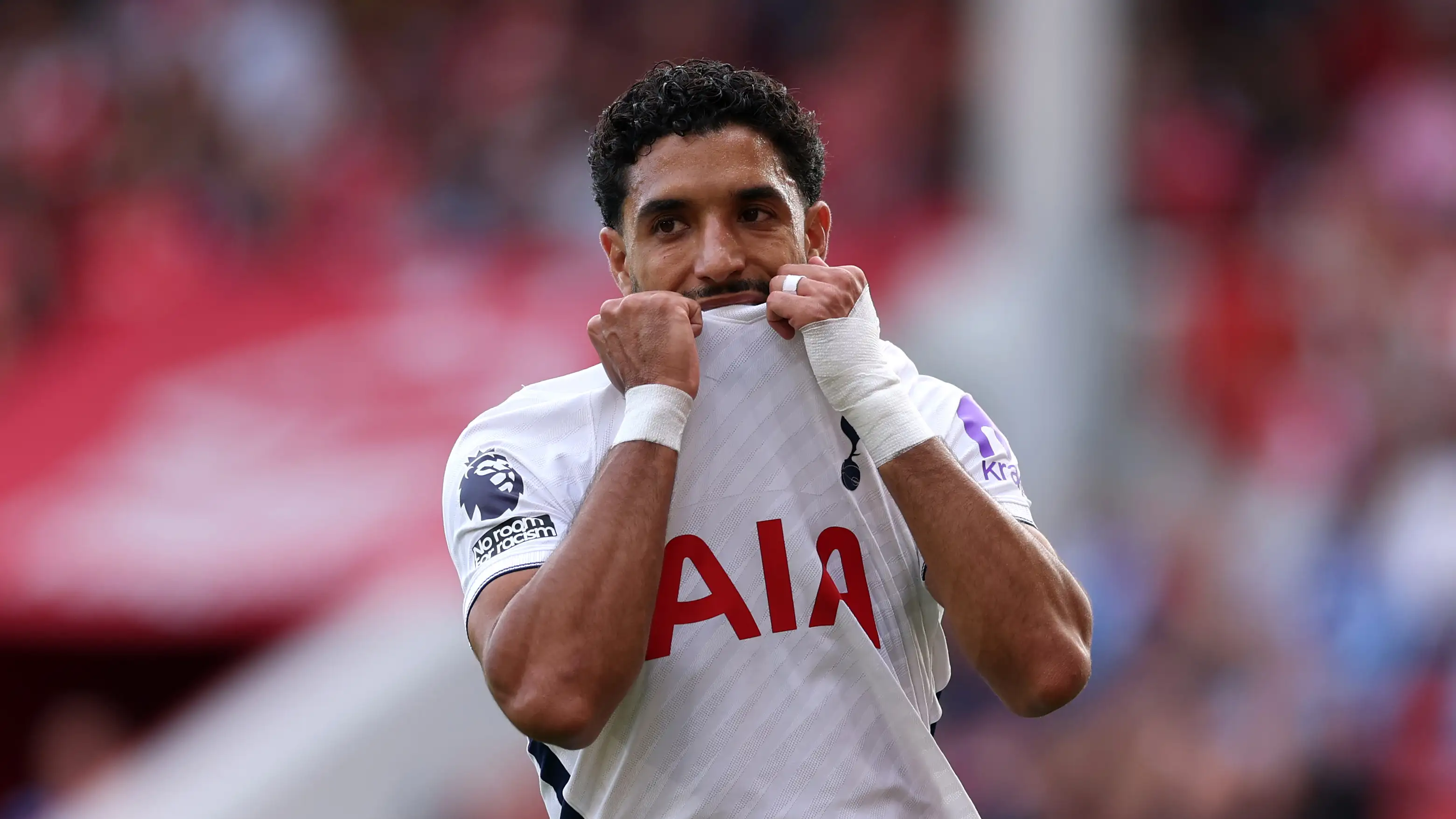 Legenda Inggris membela Marmoush usai aksi egois yang memicu kontroversi di London
