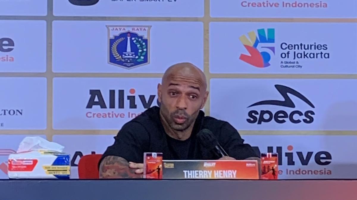 Arsenal Legends Perkasa di SUGBK, Thierry Henry Ungkap Panasnya Rivalitas