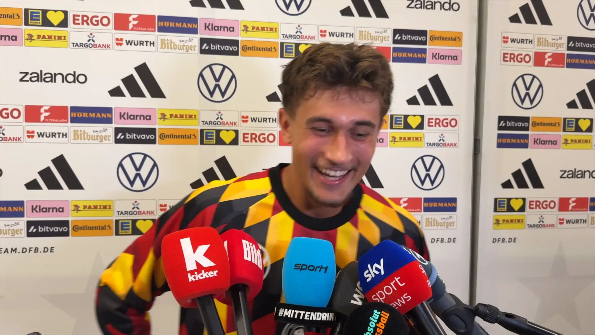 "Pesepakbola brutal!" Bischof terpesona oleh kaptennya