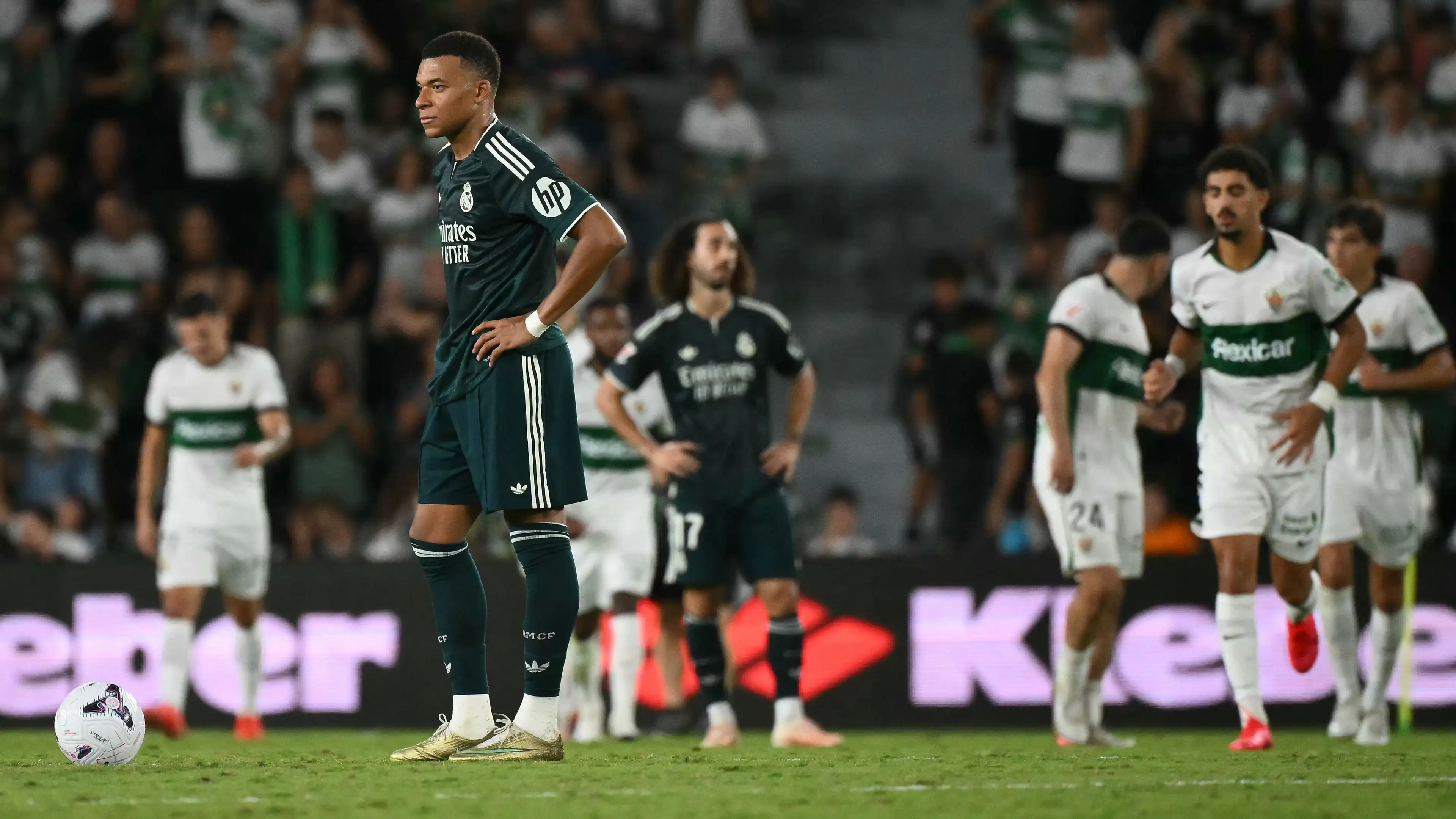 Mourinho kehilangan kendali: menit-menit menakutkan yang membunyikan alarm bahaya di Real Madrid