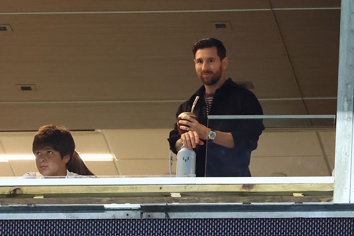 Lagi-lagi Viral Messi Belanja, Tanpa Pengawalan Seperti Warga Biasa