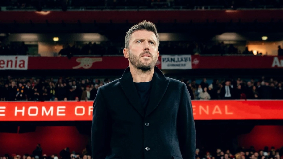 Manchester United Pecat Michael Carrick? Peter Schmeichel: Dia Masa Depan Klub