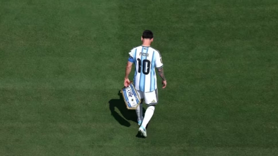 Pemain Klub Orang Indonesia Bakal Warisi Nomor 10 Lionel Messi di Argentina