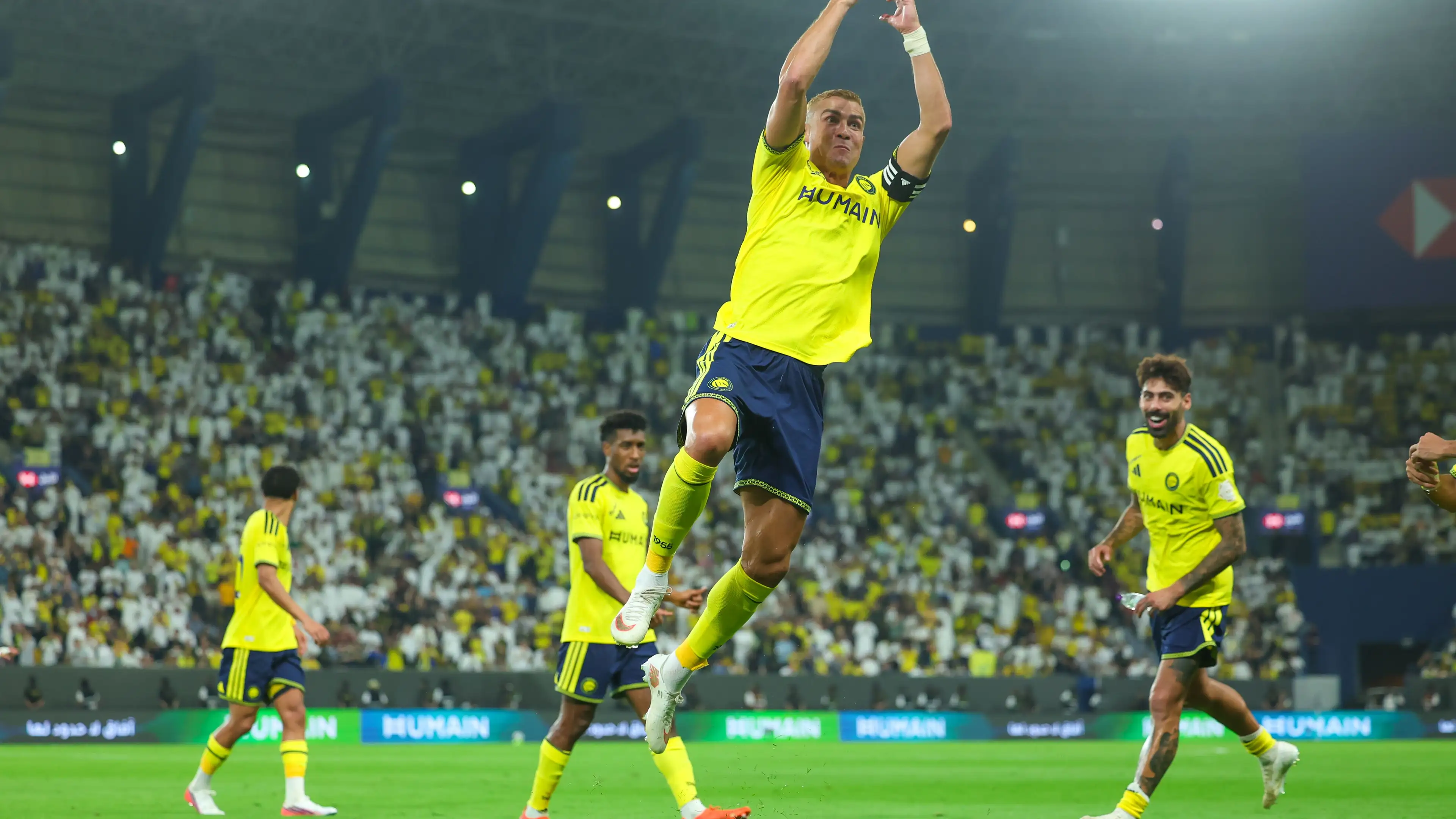 Video: Ronaldo Selamatkan Al Nassr dari Jebakan Al Taawoun dan Puncaki Klasemen Liga Roshn